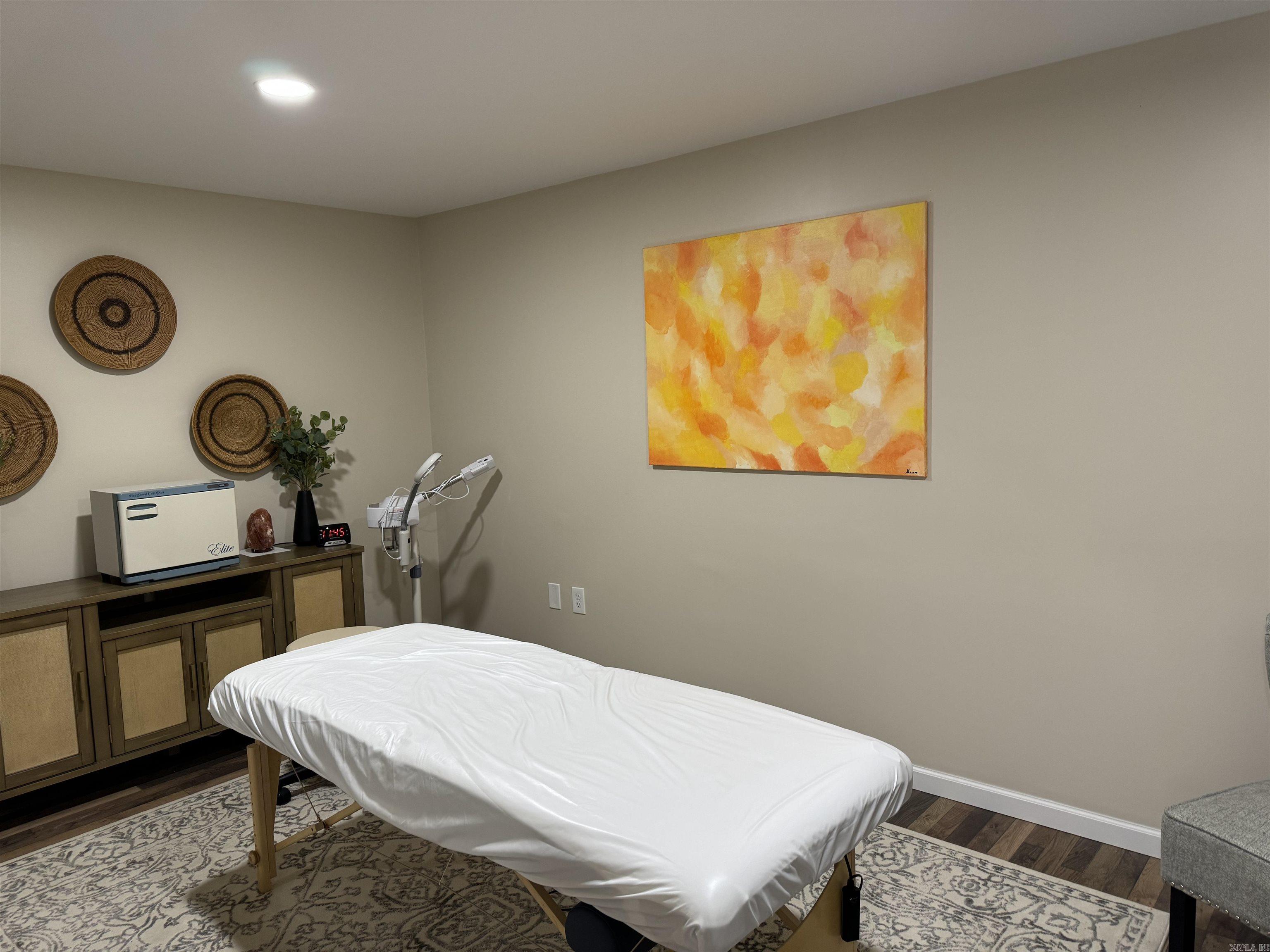 Jacksonville - Commercial Sale