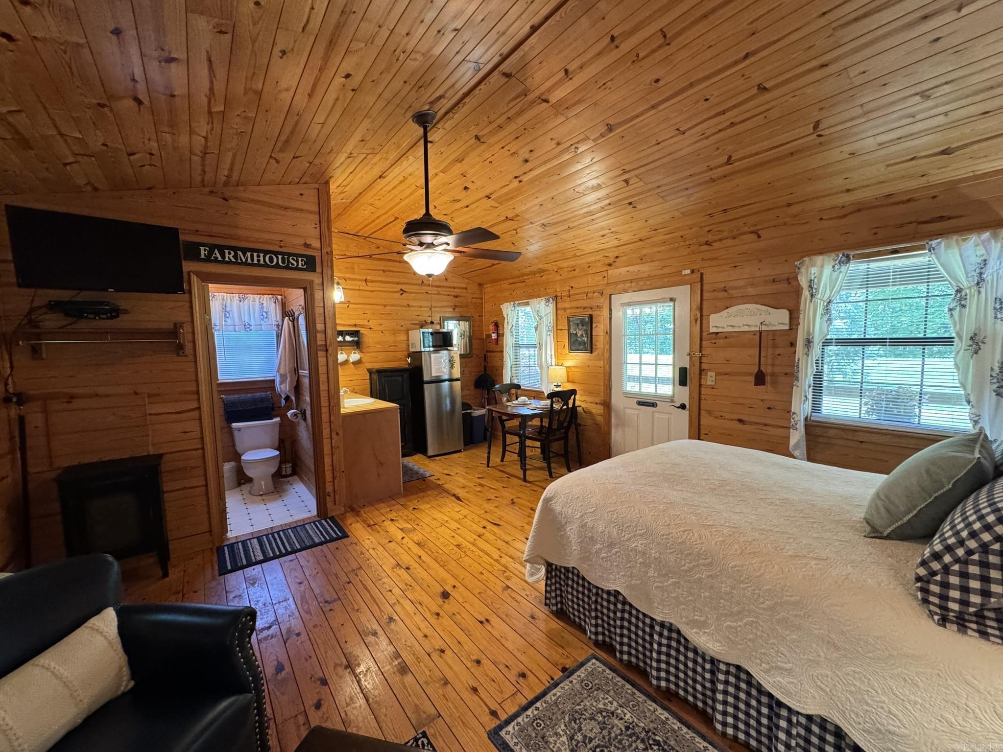 Metes & Bounds - Residential Income