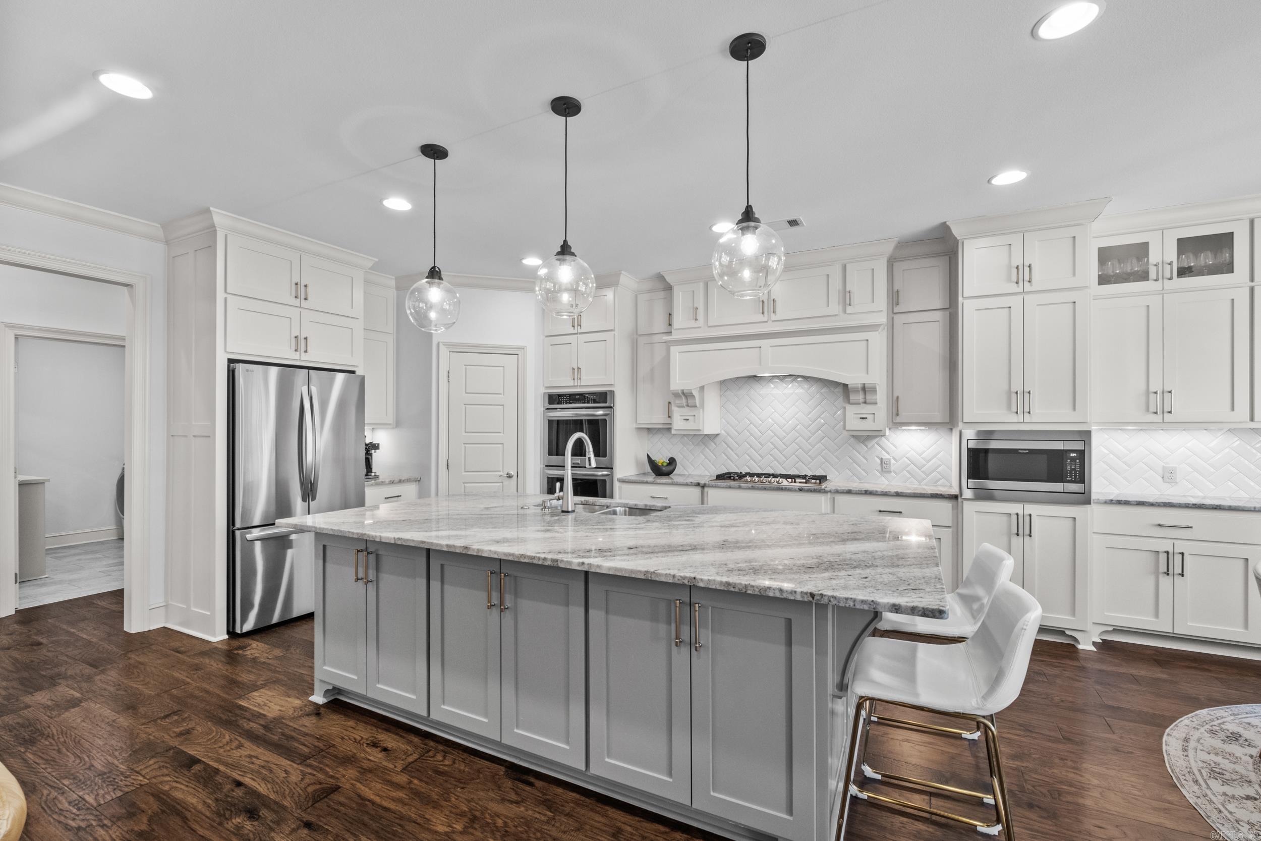 CHENAL VALLEY "MIRABEL COURT" - Residential