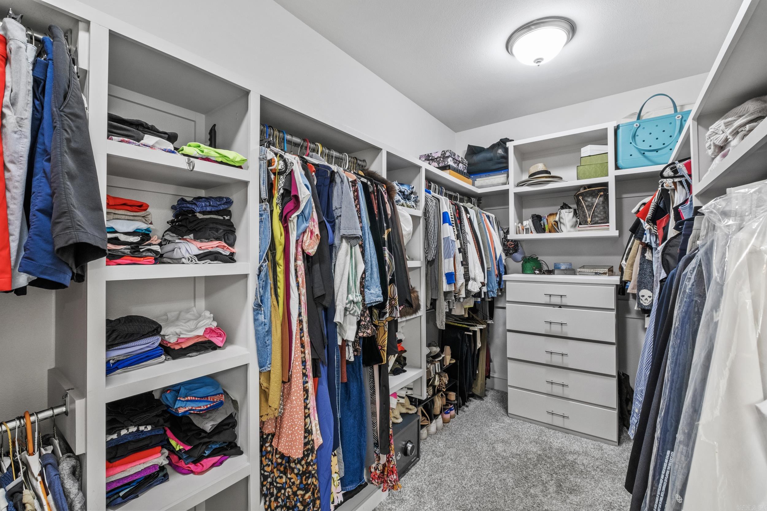 CHENAL VALLEY "MIRABEL COURT" - Residential