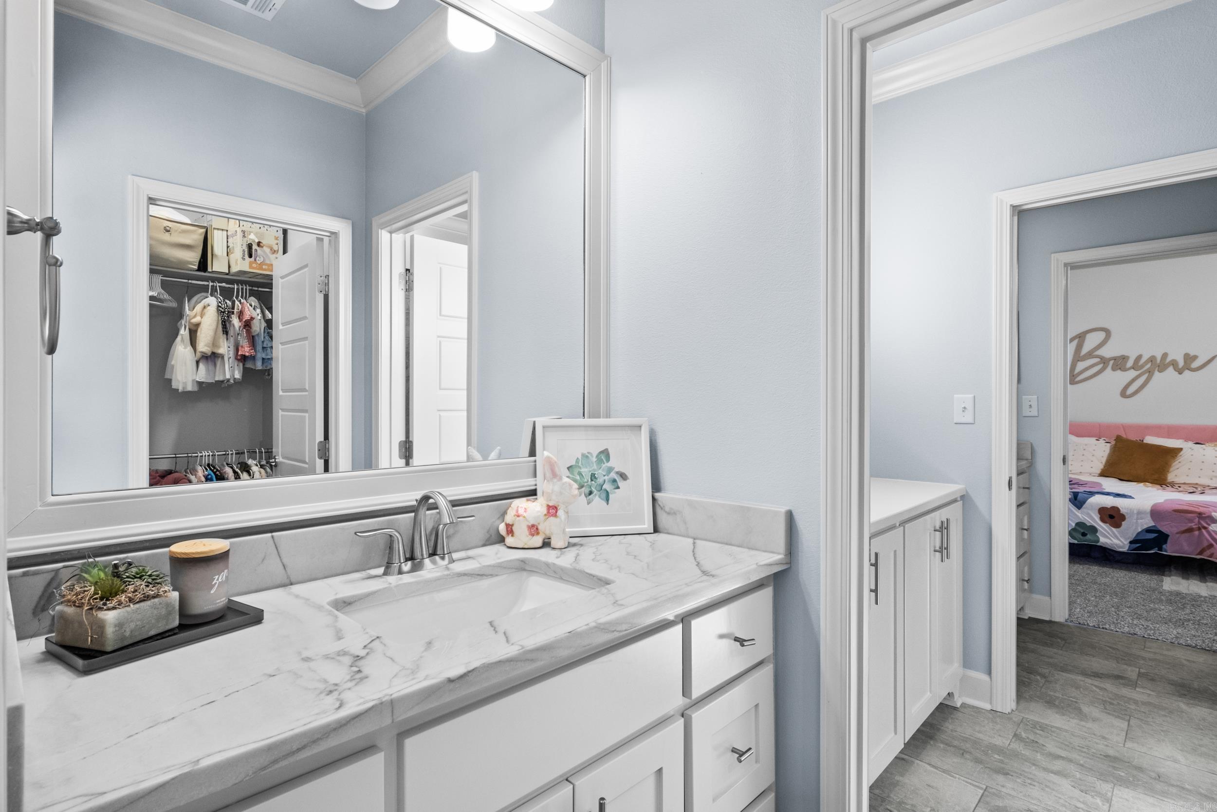 CHENAL VALLEY "MIRABEL COURT" - Residential