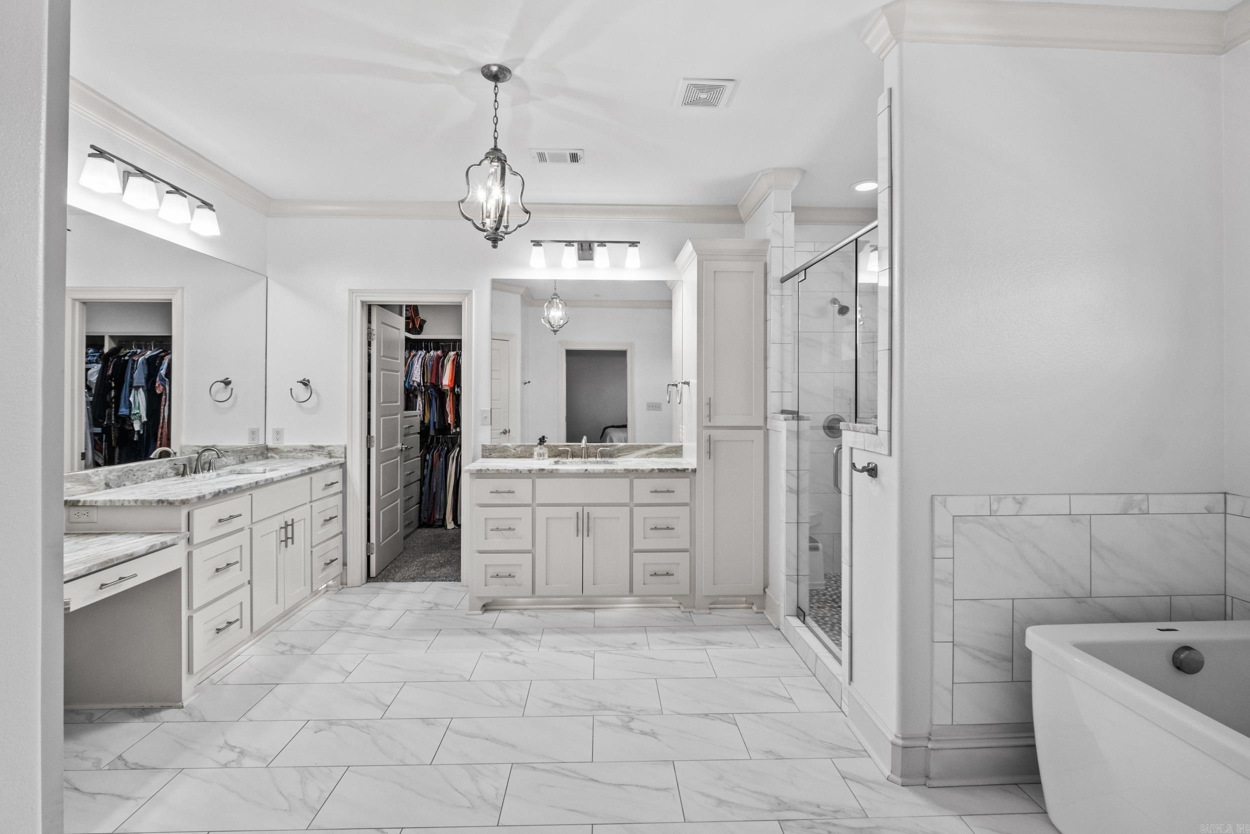 CHENAL VALLEY "MIRABEL COURT" - Residential