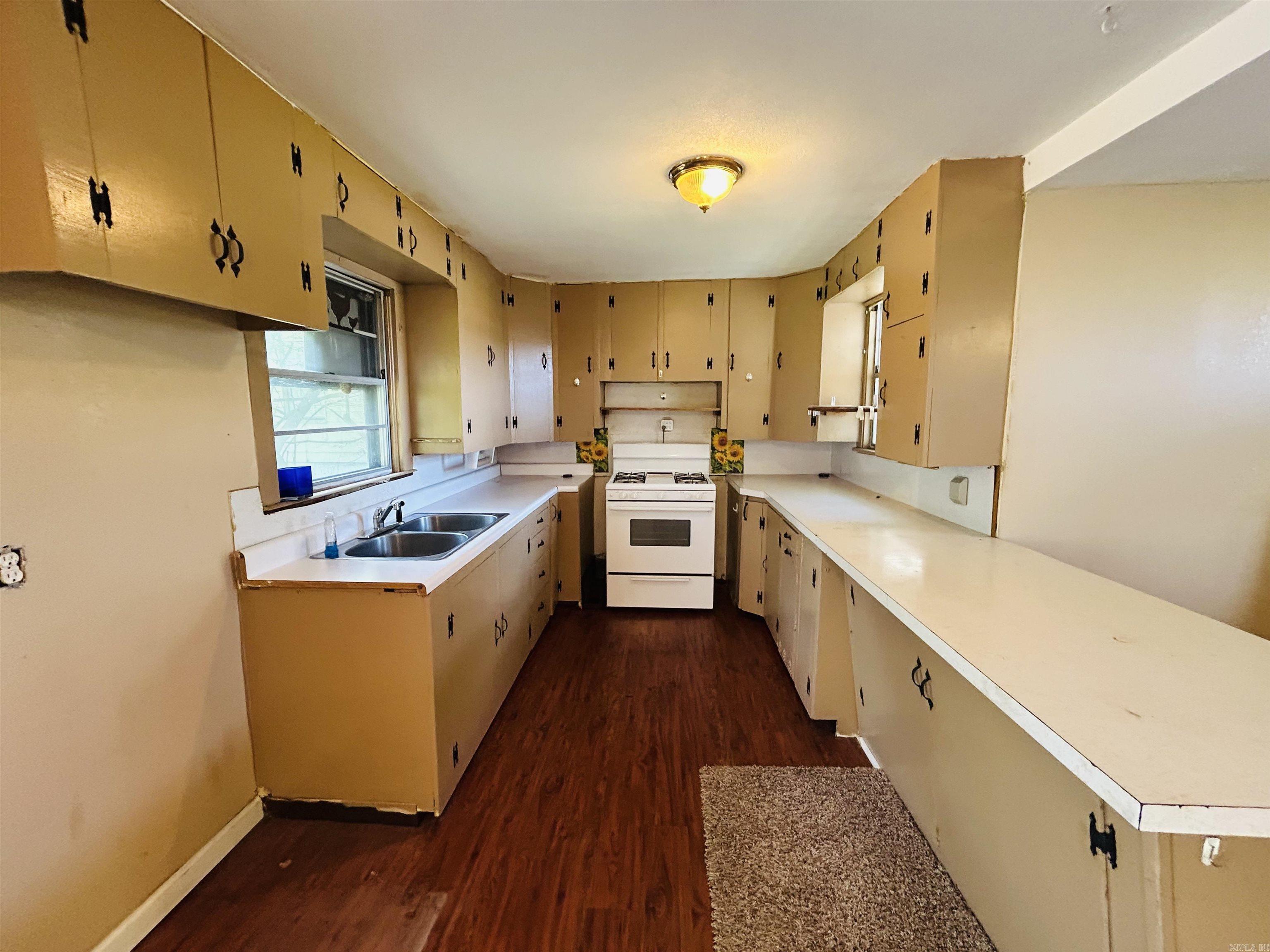 DELONG ADDN - Residential