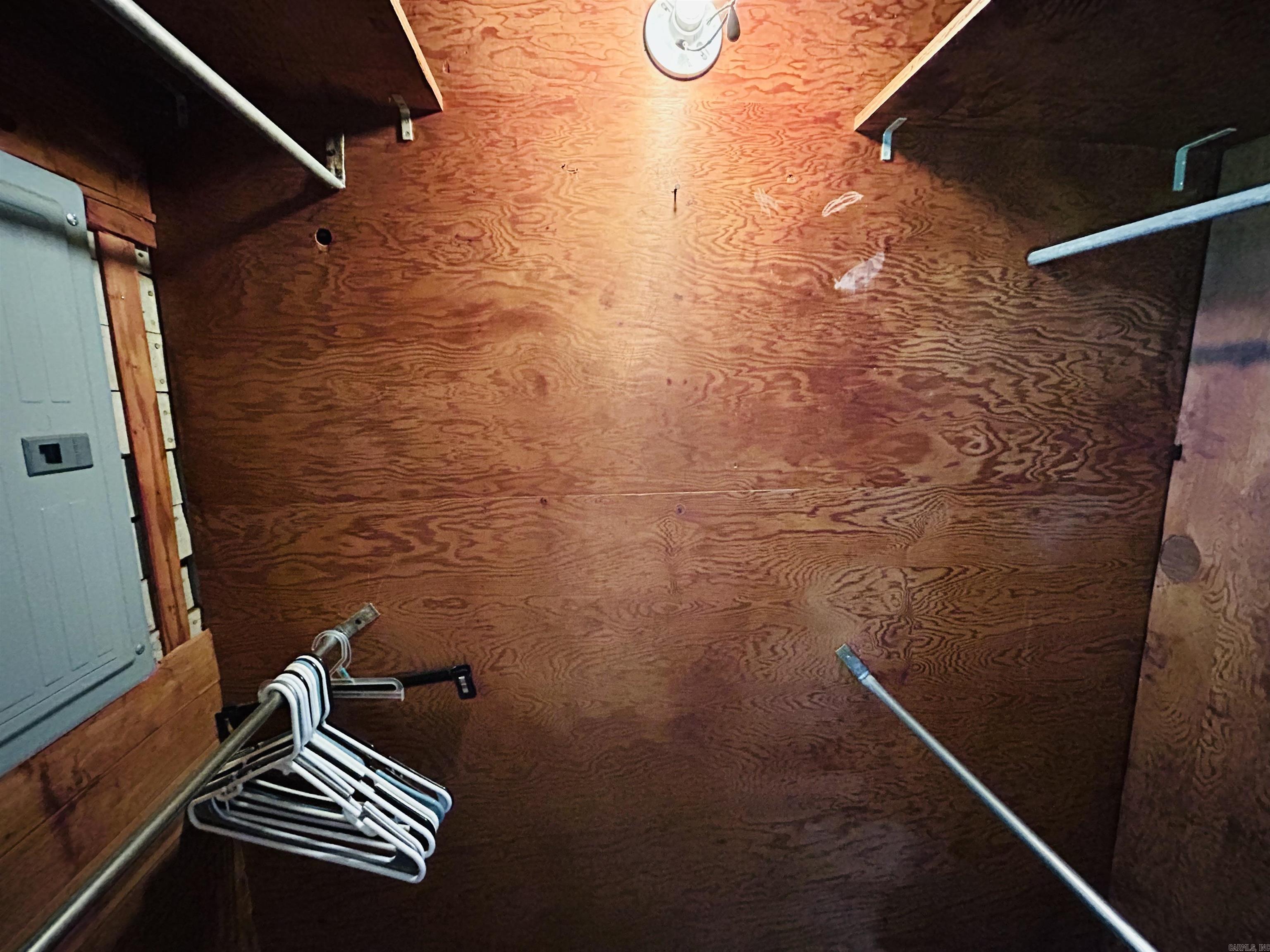 DELONG ADDN - Residential