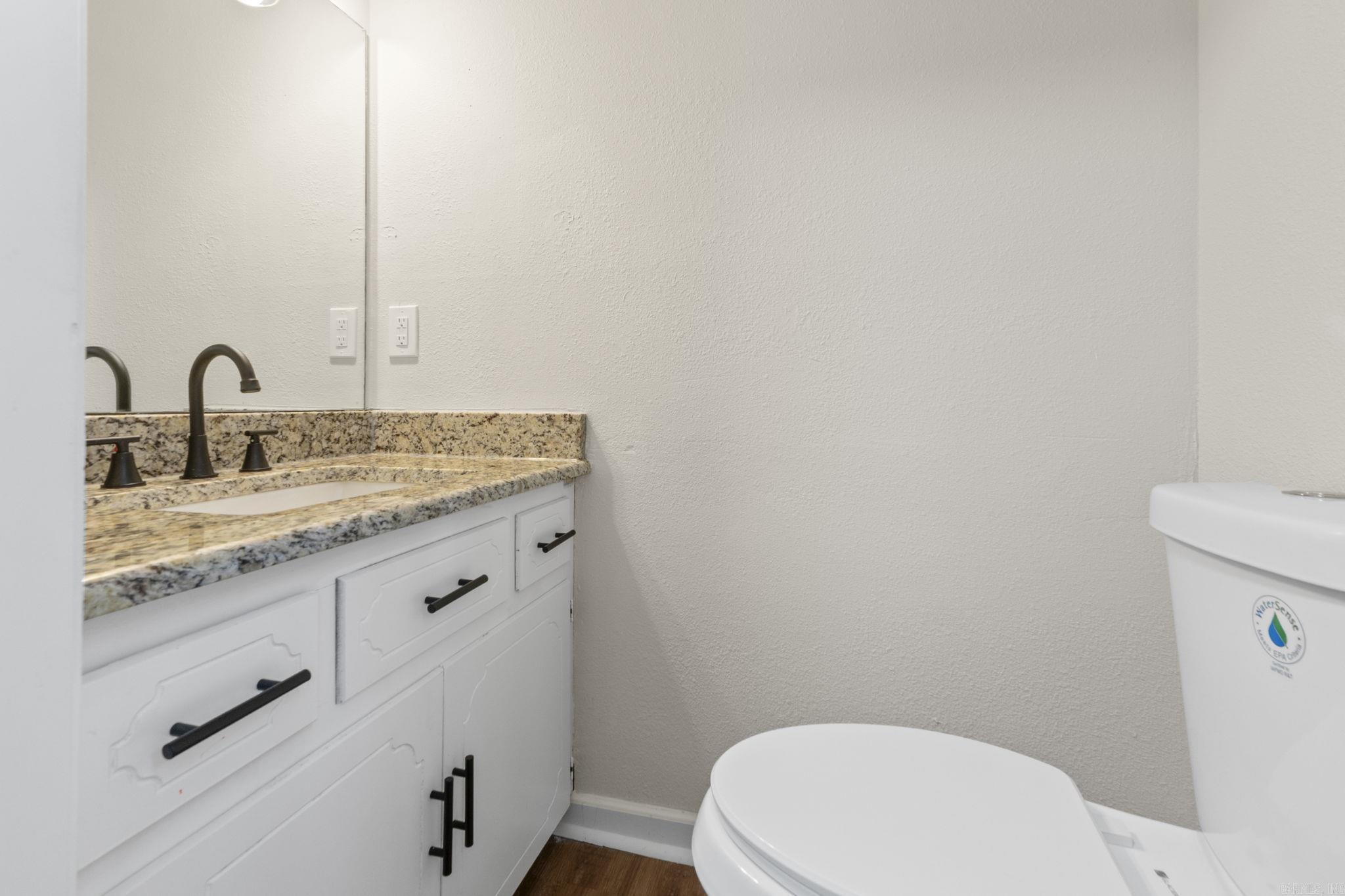 LAKEWOOD NE - Residential