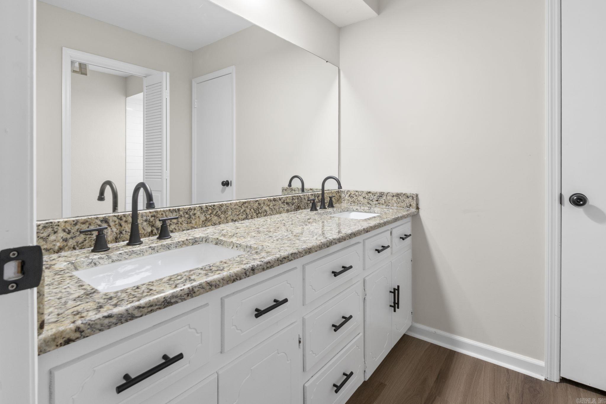 LAKEWOOD NE - Residential