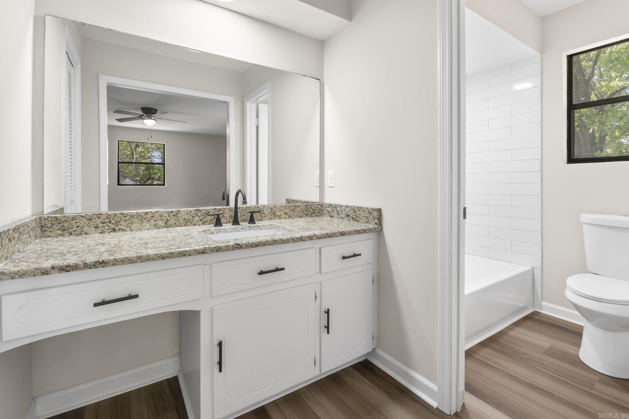 LAKEWOOD NE - Residential