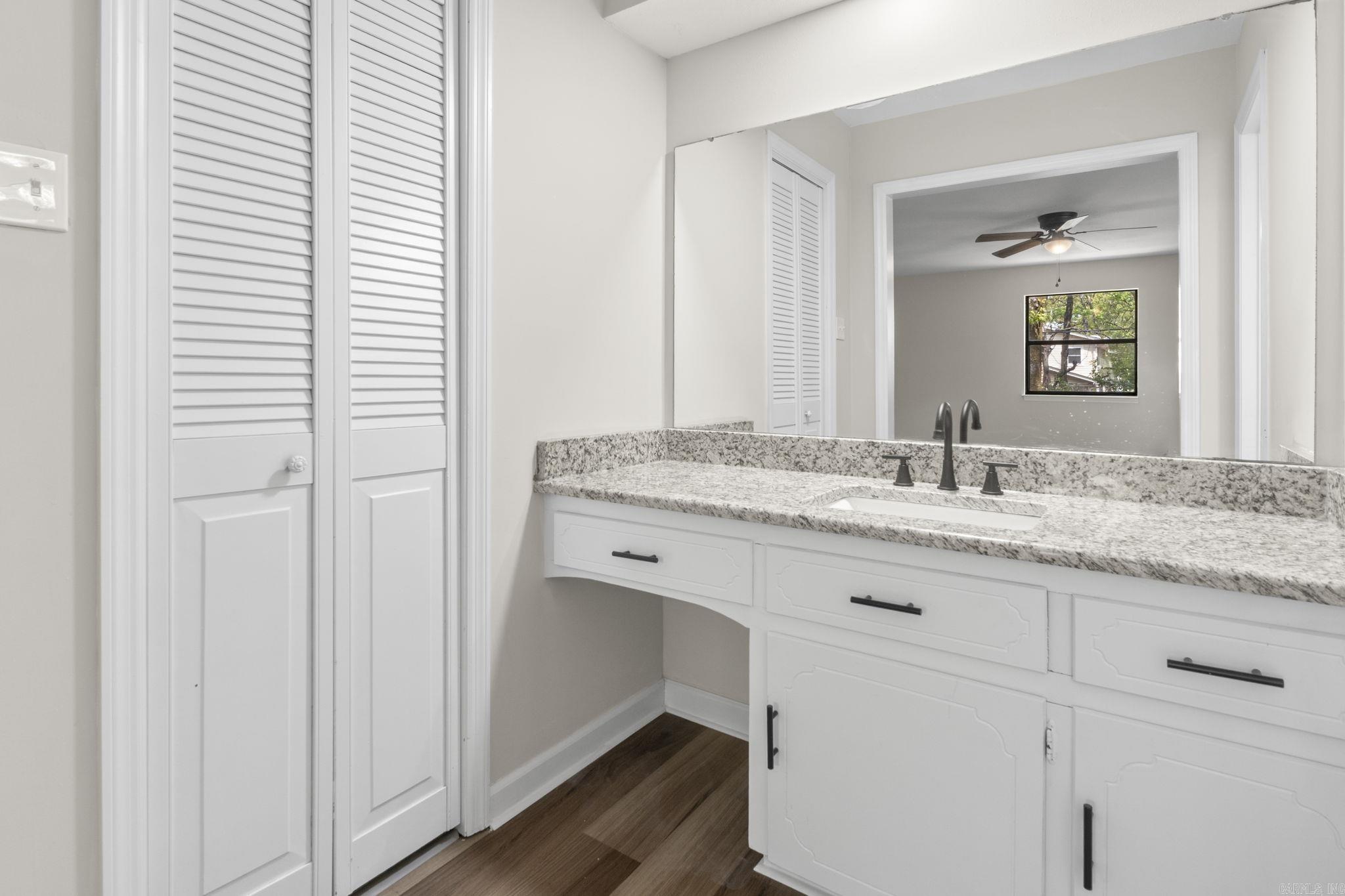 LAKEWOOD NE - Residential