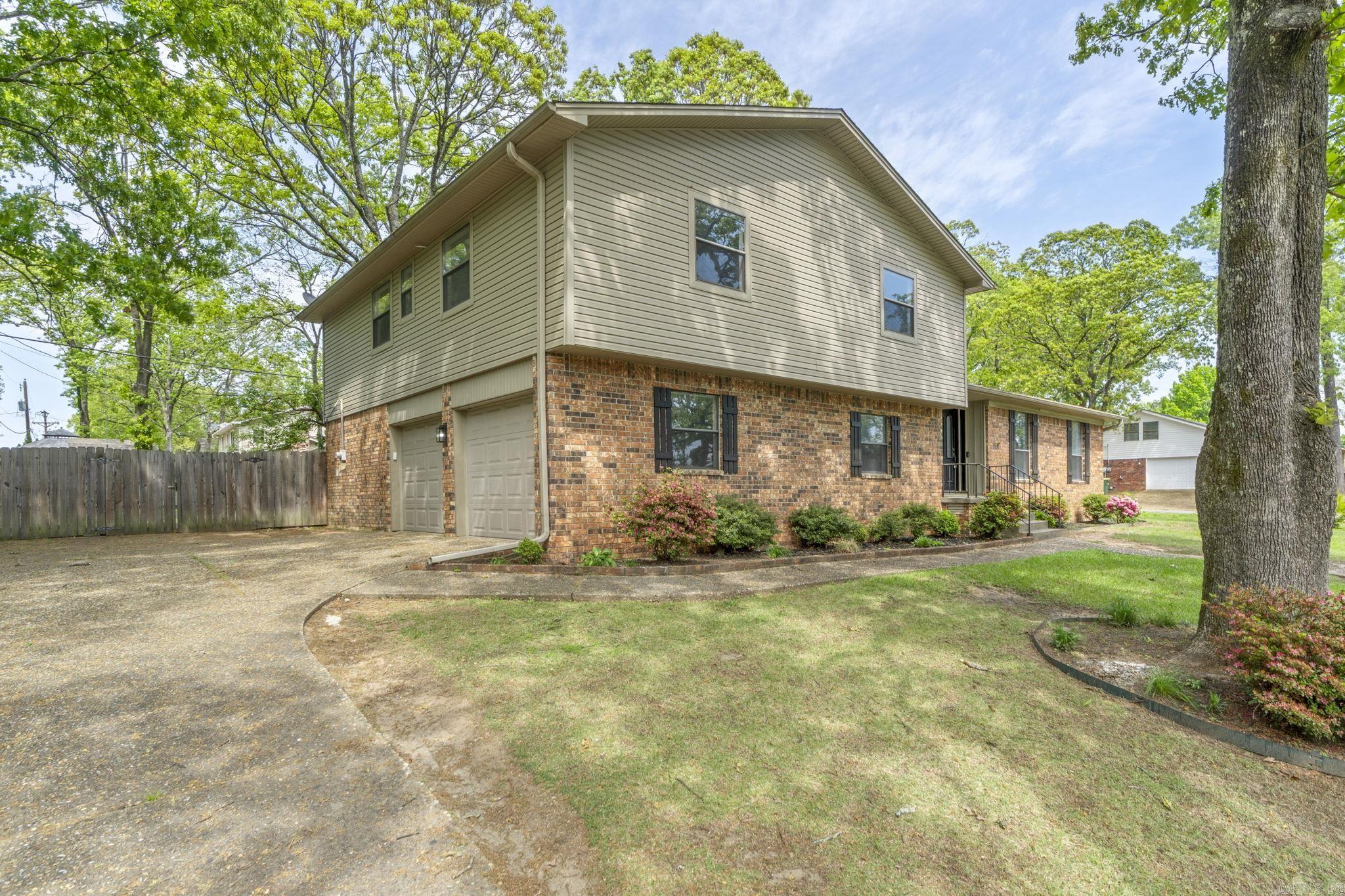 LAKEWOOD NE - Residential