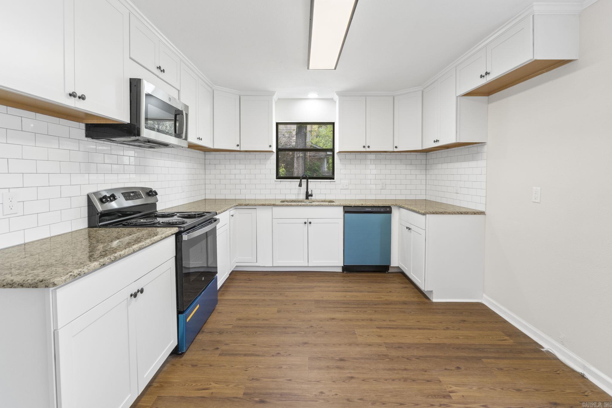 LAKEWOOD NE - Residential