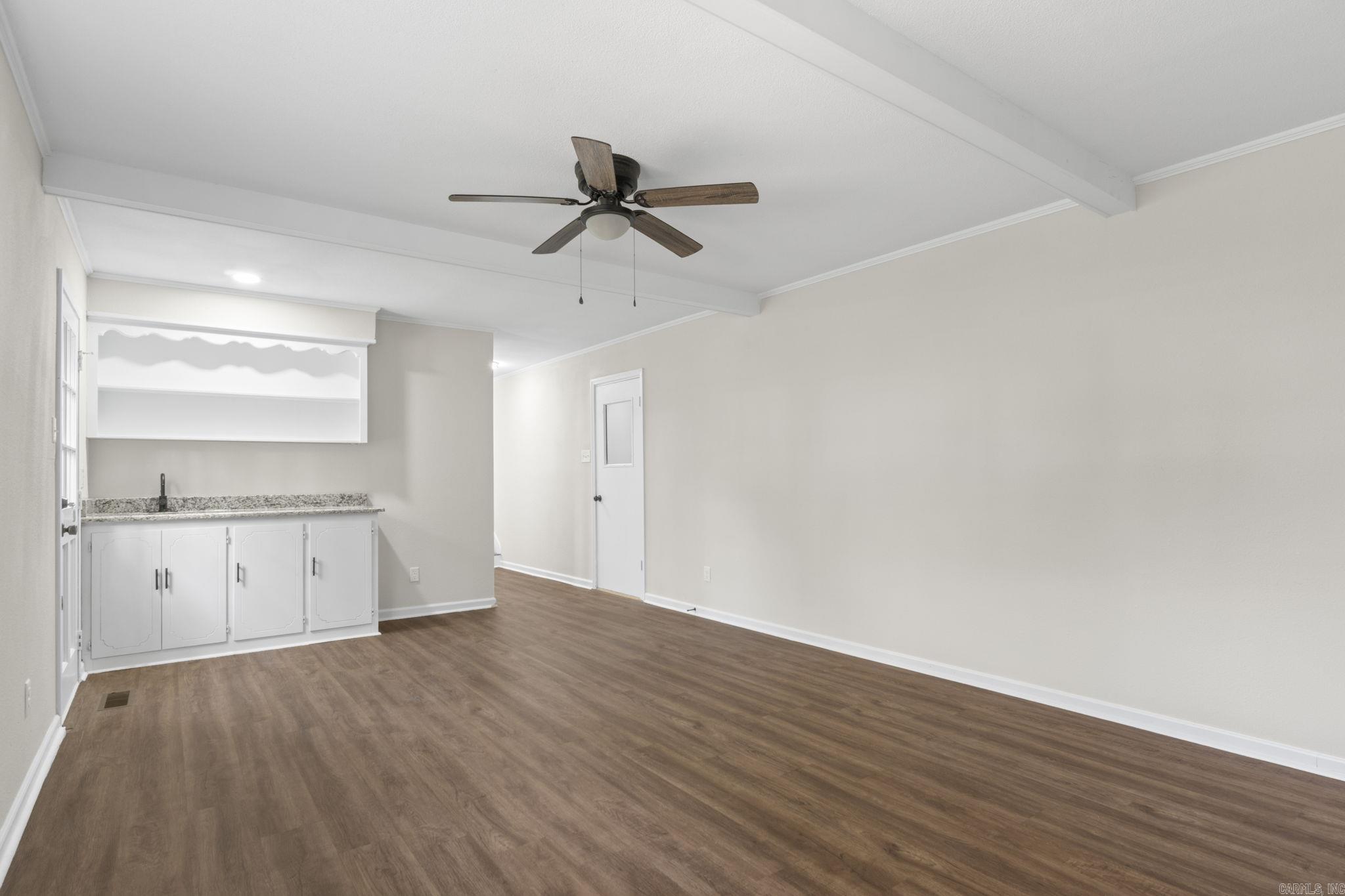 LAKEWOOD NE - Residential