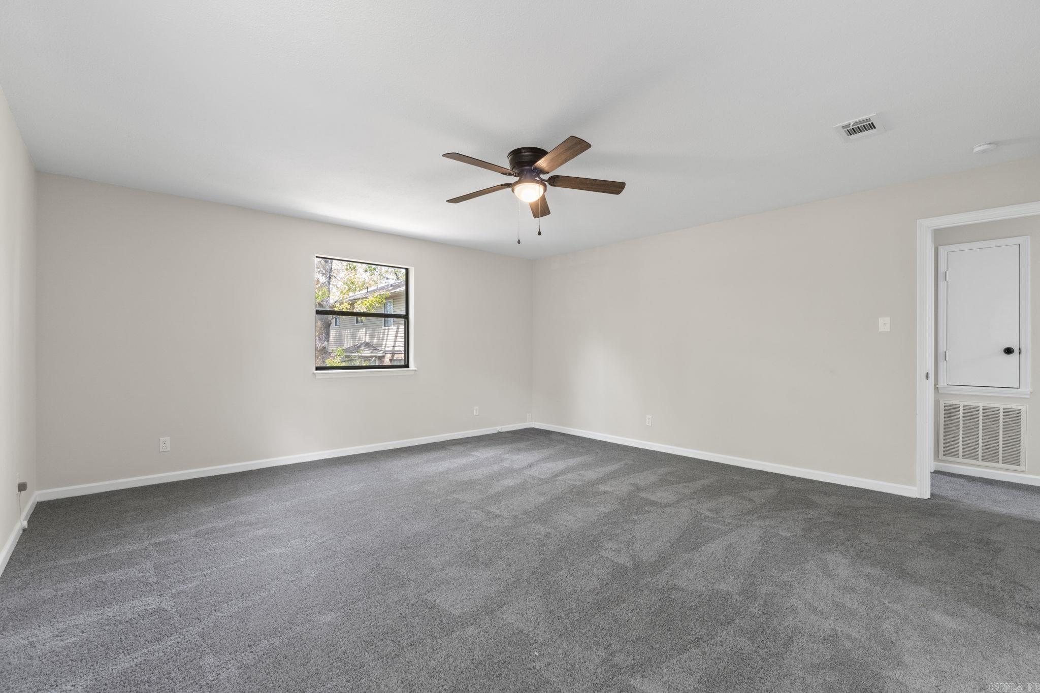 LAKEWOOD NE - Residential