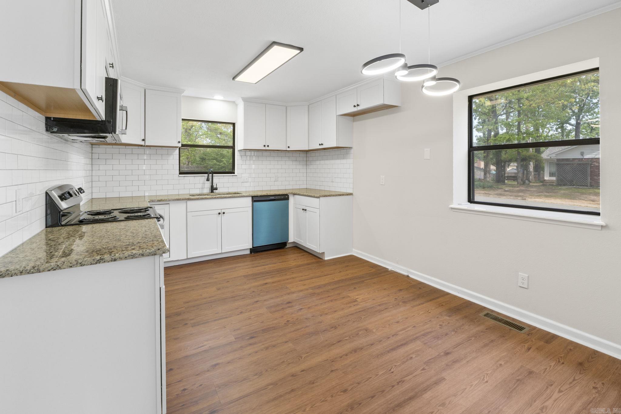 LAKEWOOD NE - Residential