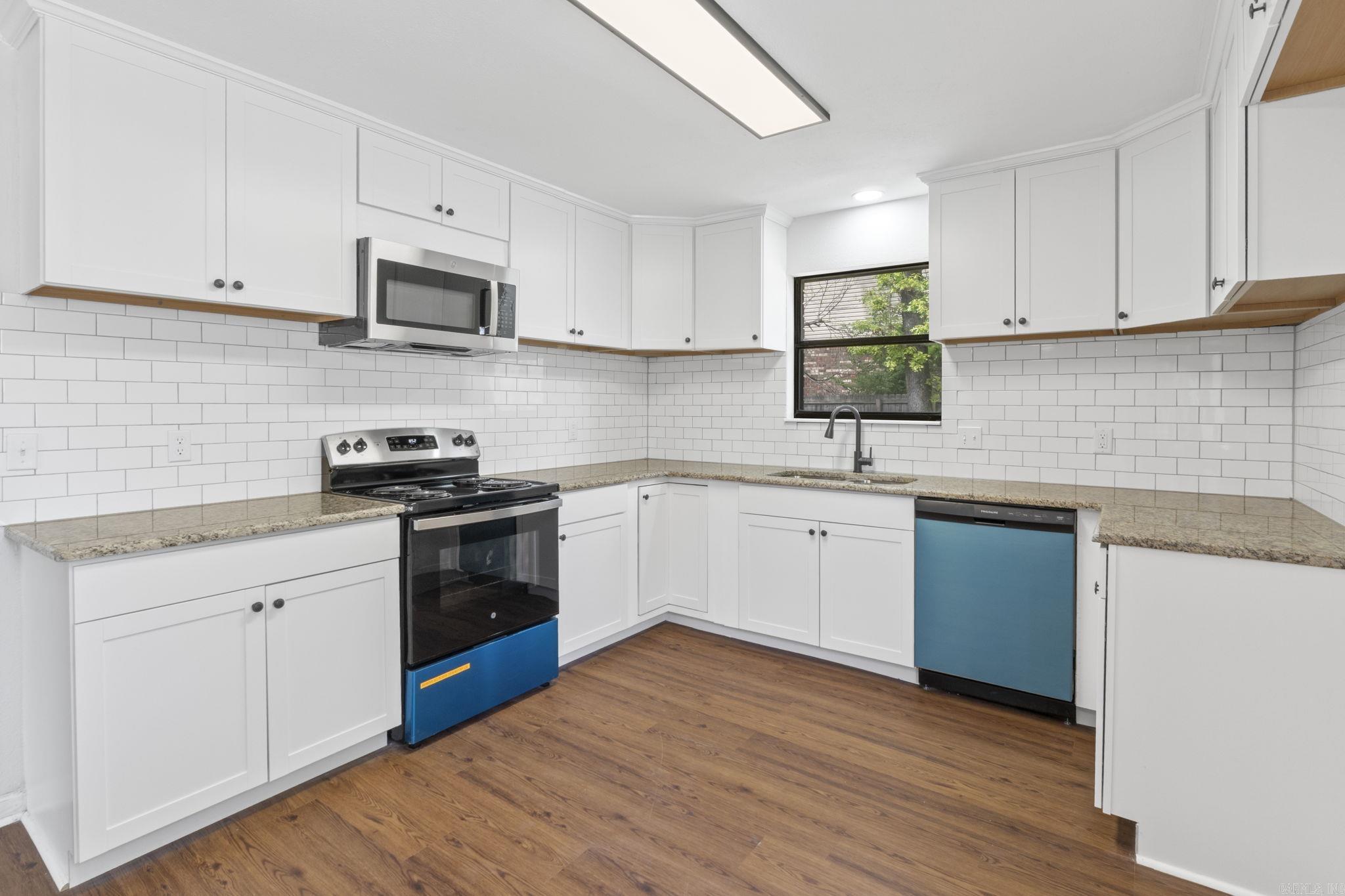 LAKEWOOD NE - Residential