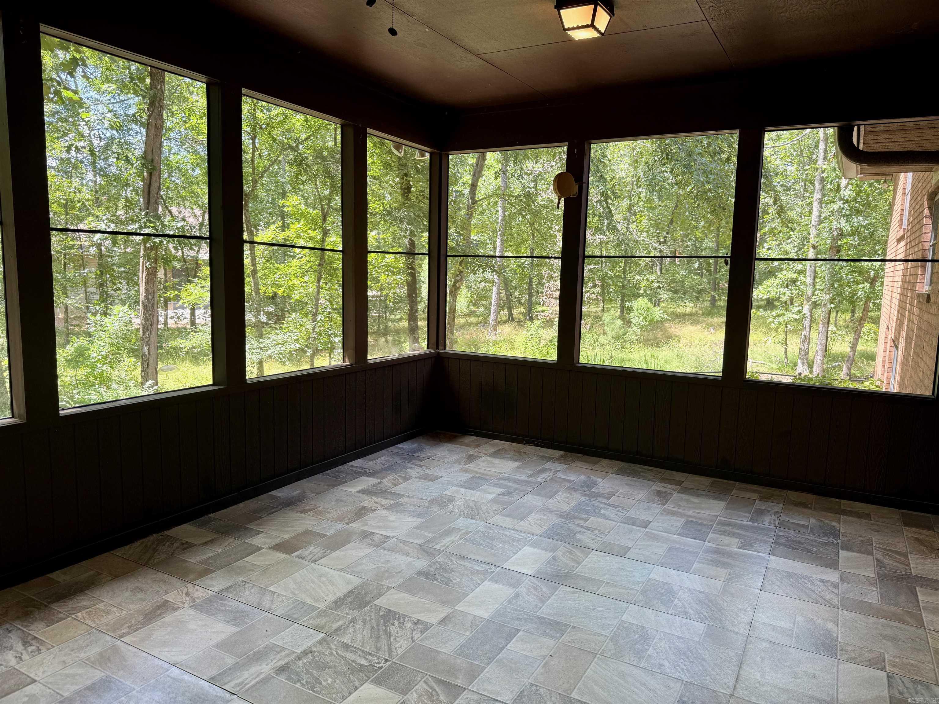 PINTUERERO - Residential