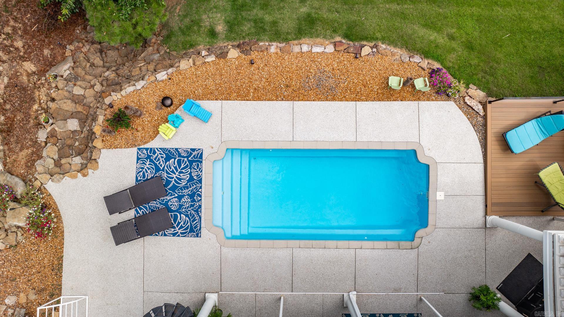DIAMOND BLUFF ESTATES - Residential