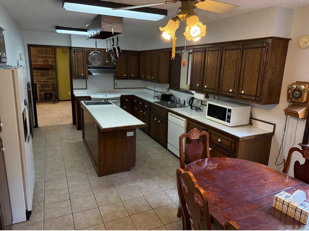 Mena Lake Incorporated - Residential