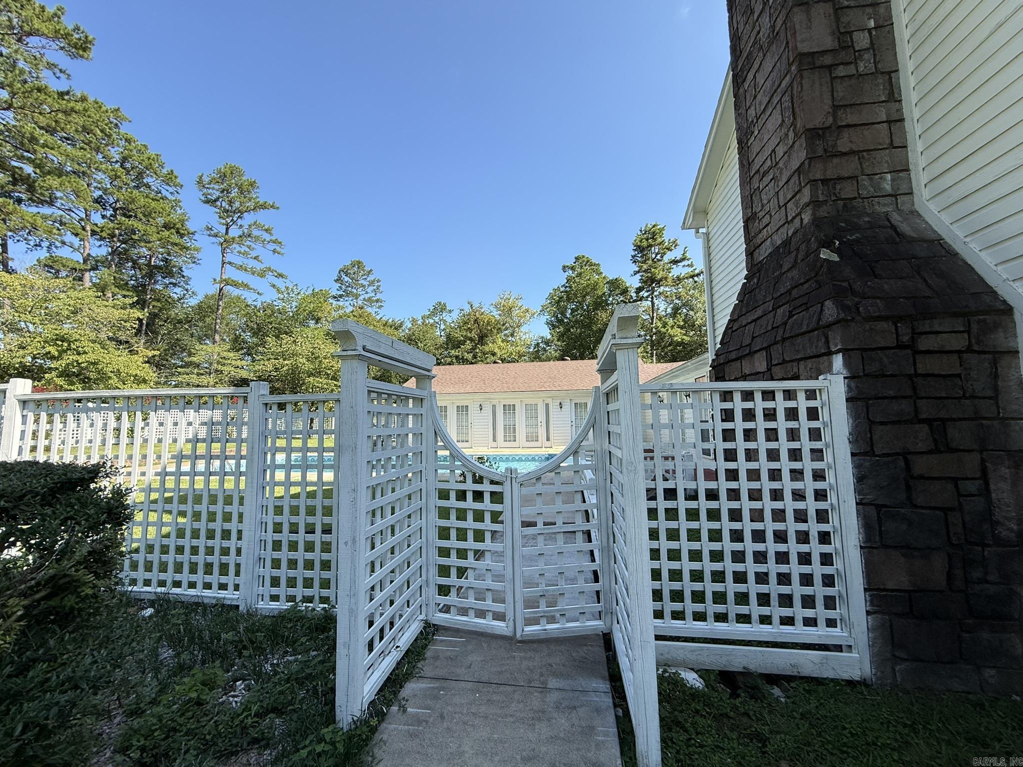 Mena Lake Incorporated - Residential