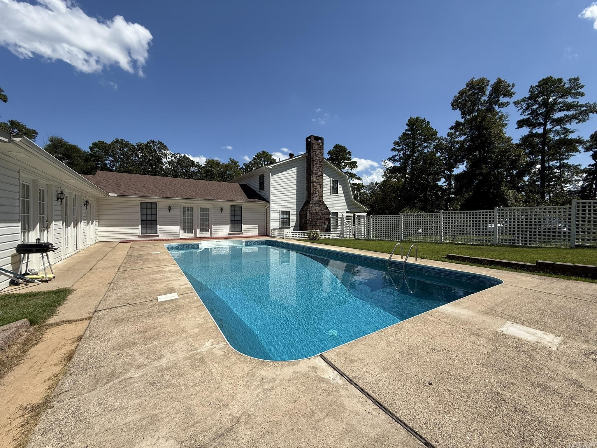 Mena Lake Incorporated - Residential