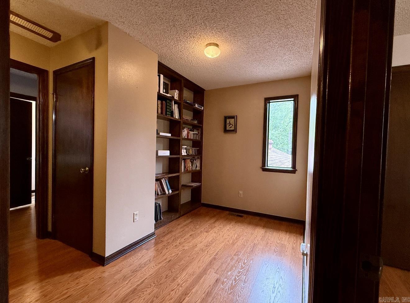 Mena Lake Incorporated - Residential