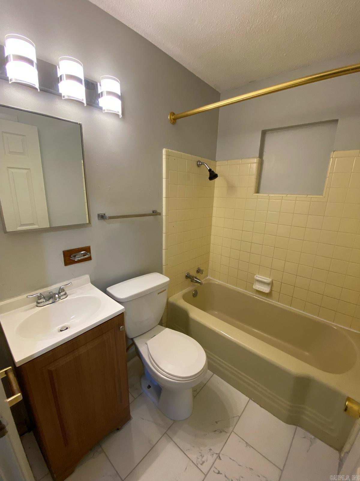 Cloverdale - Residential Lease