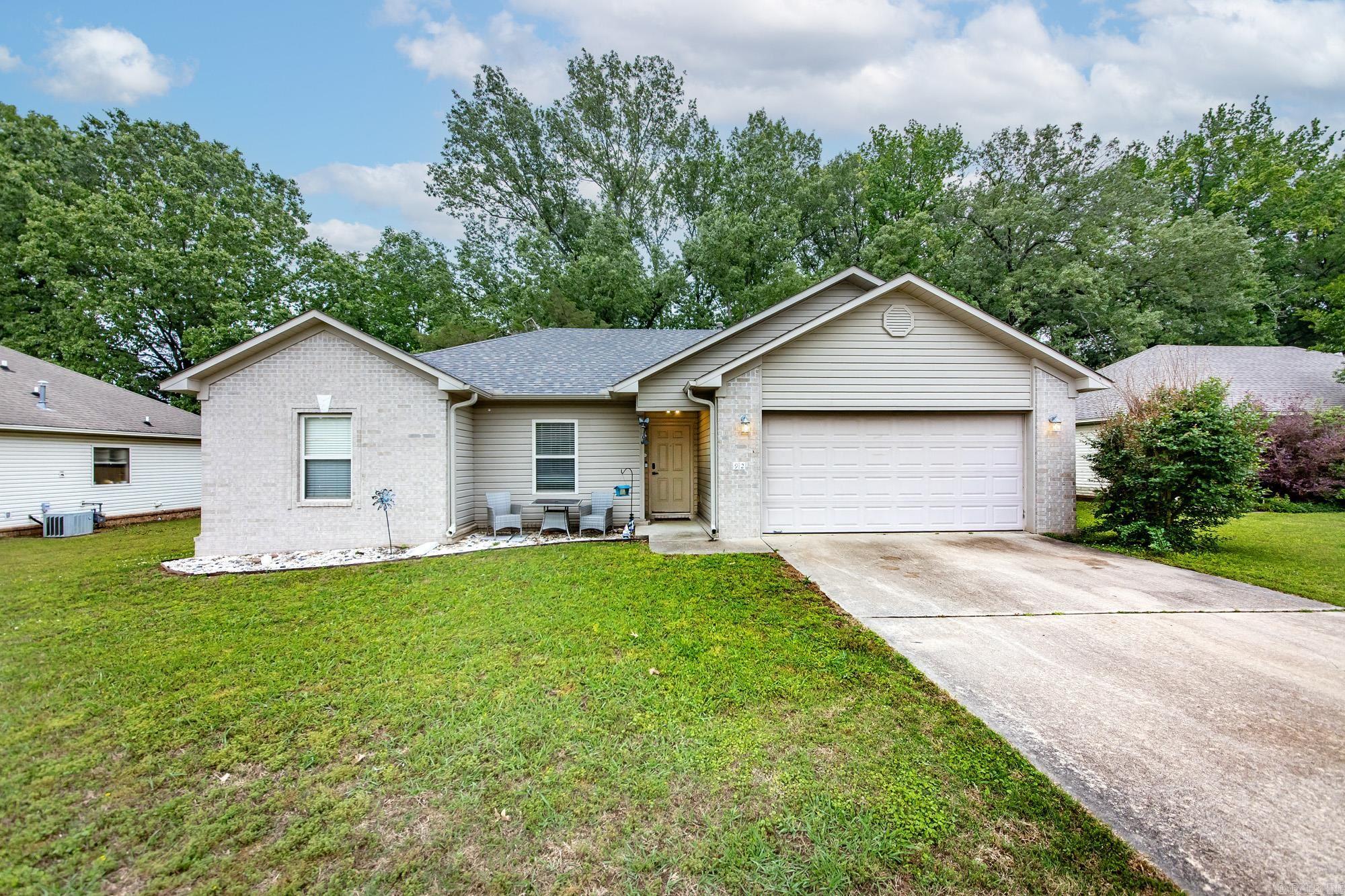 QUAPAW ESTATES - Residential