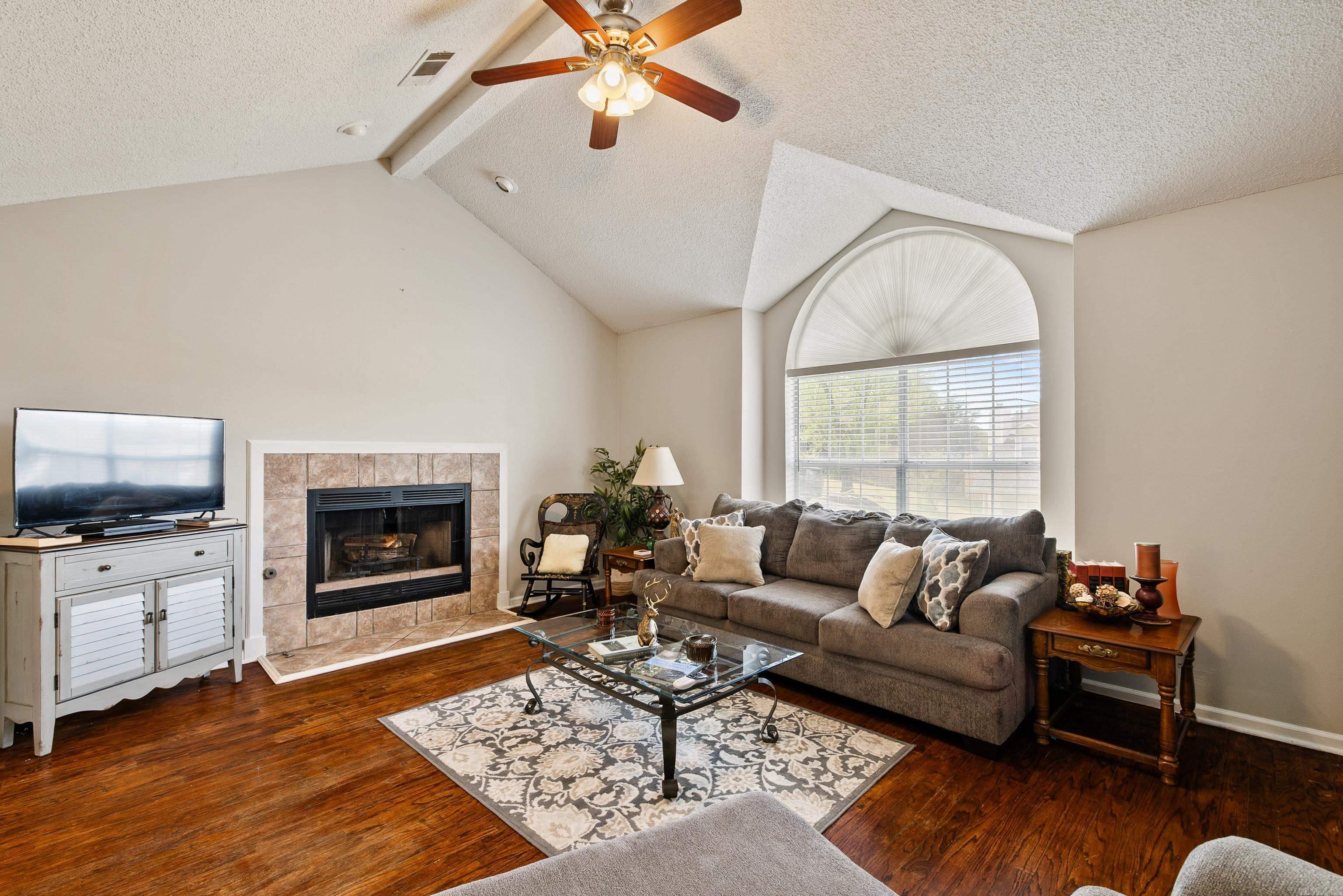 WOODLAND HEIGHTS ADDN - Residential