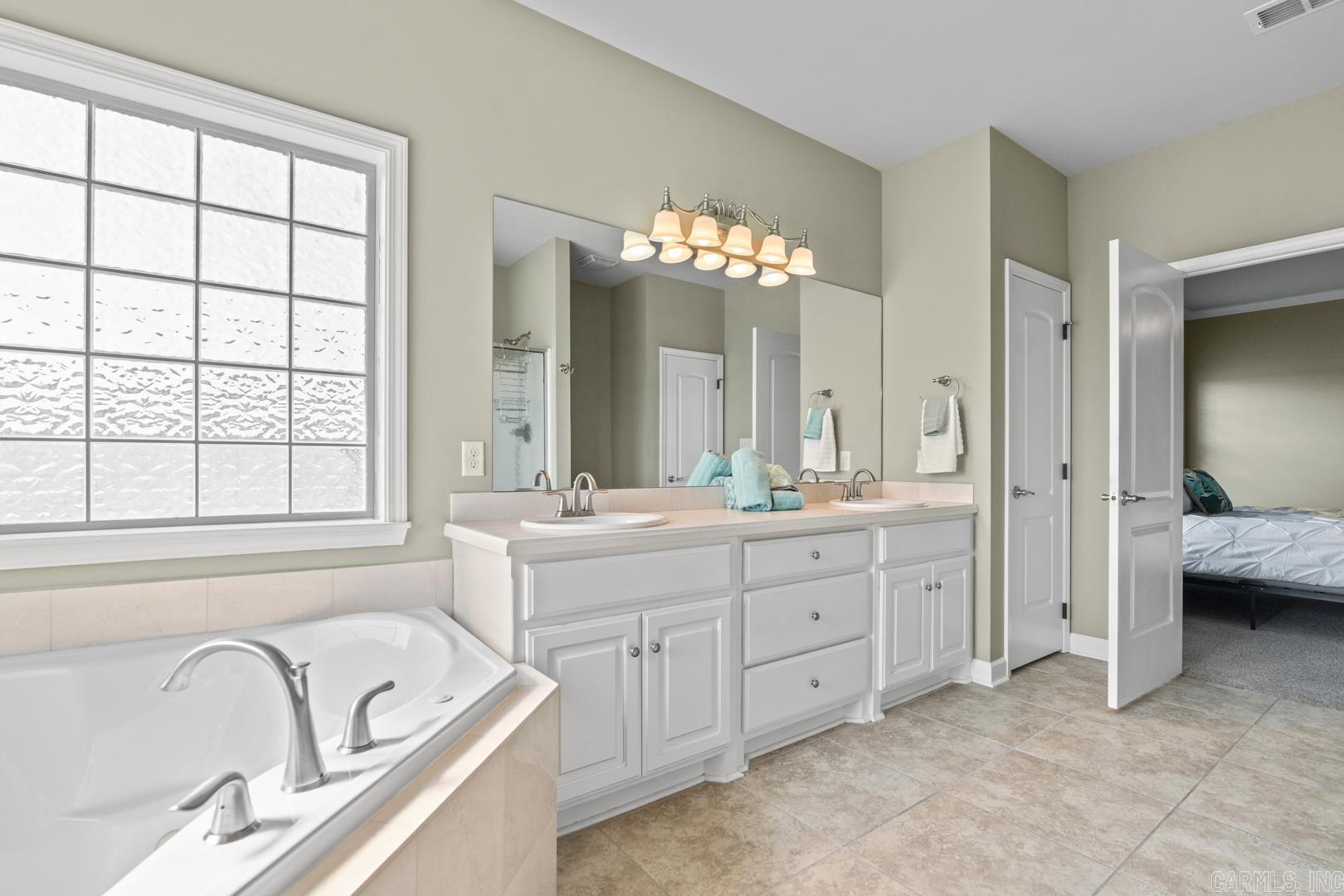 ASHLEY DOWNS - Residential