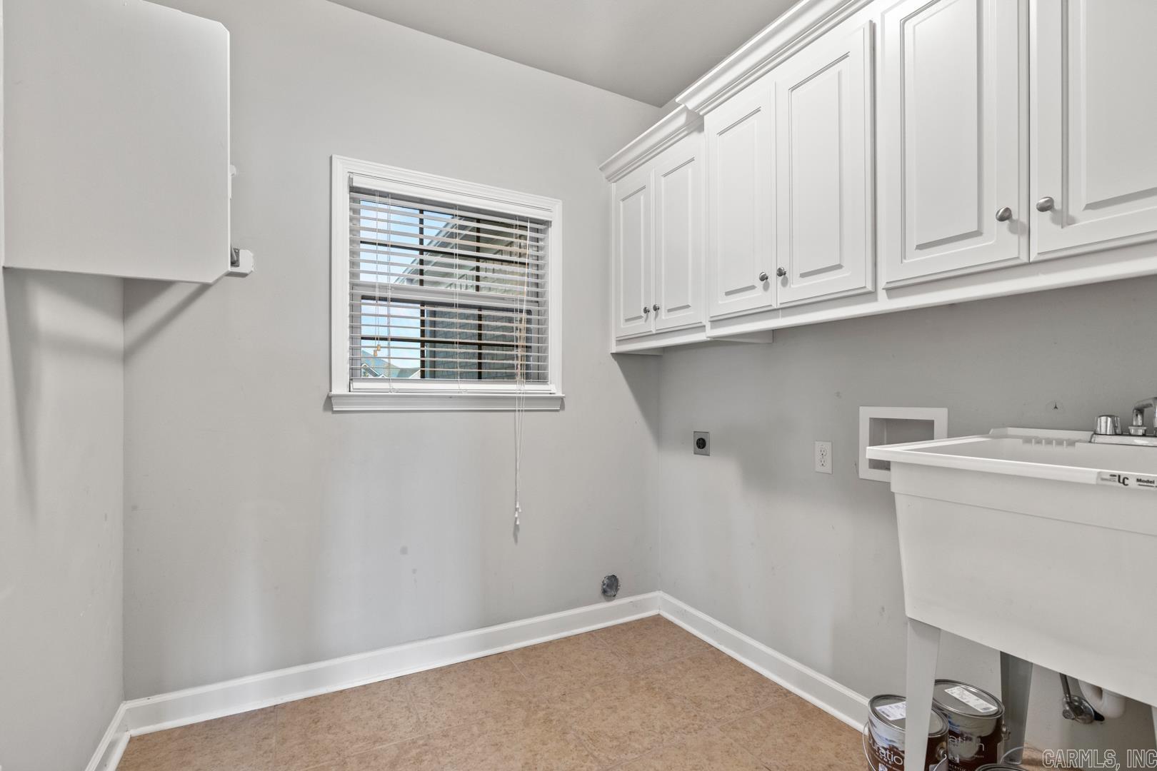 ASHLEY DOWNS - Residential