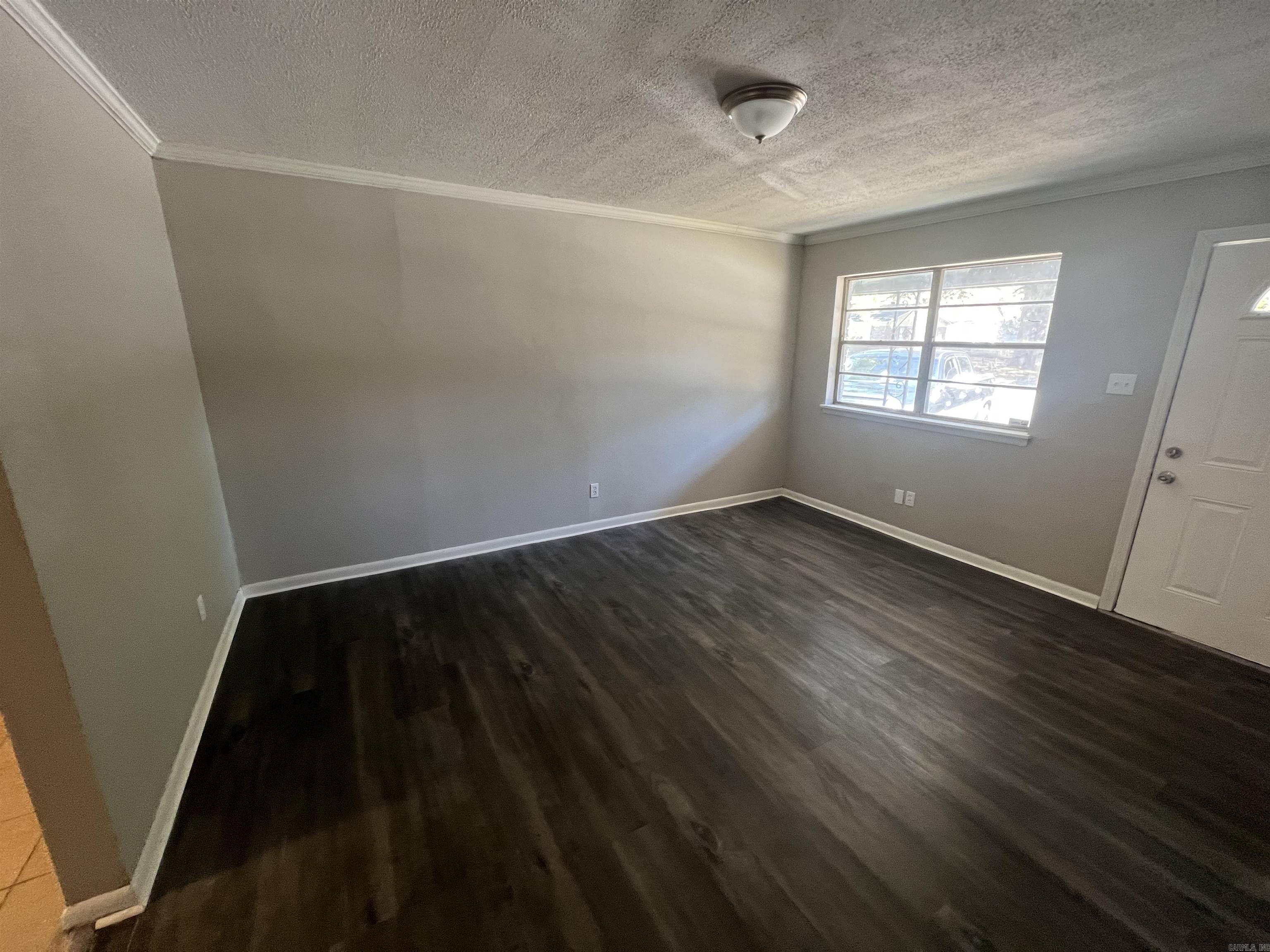 Burnelle Manor - Residential Lease