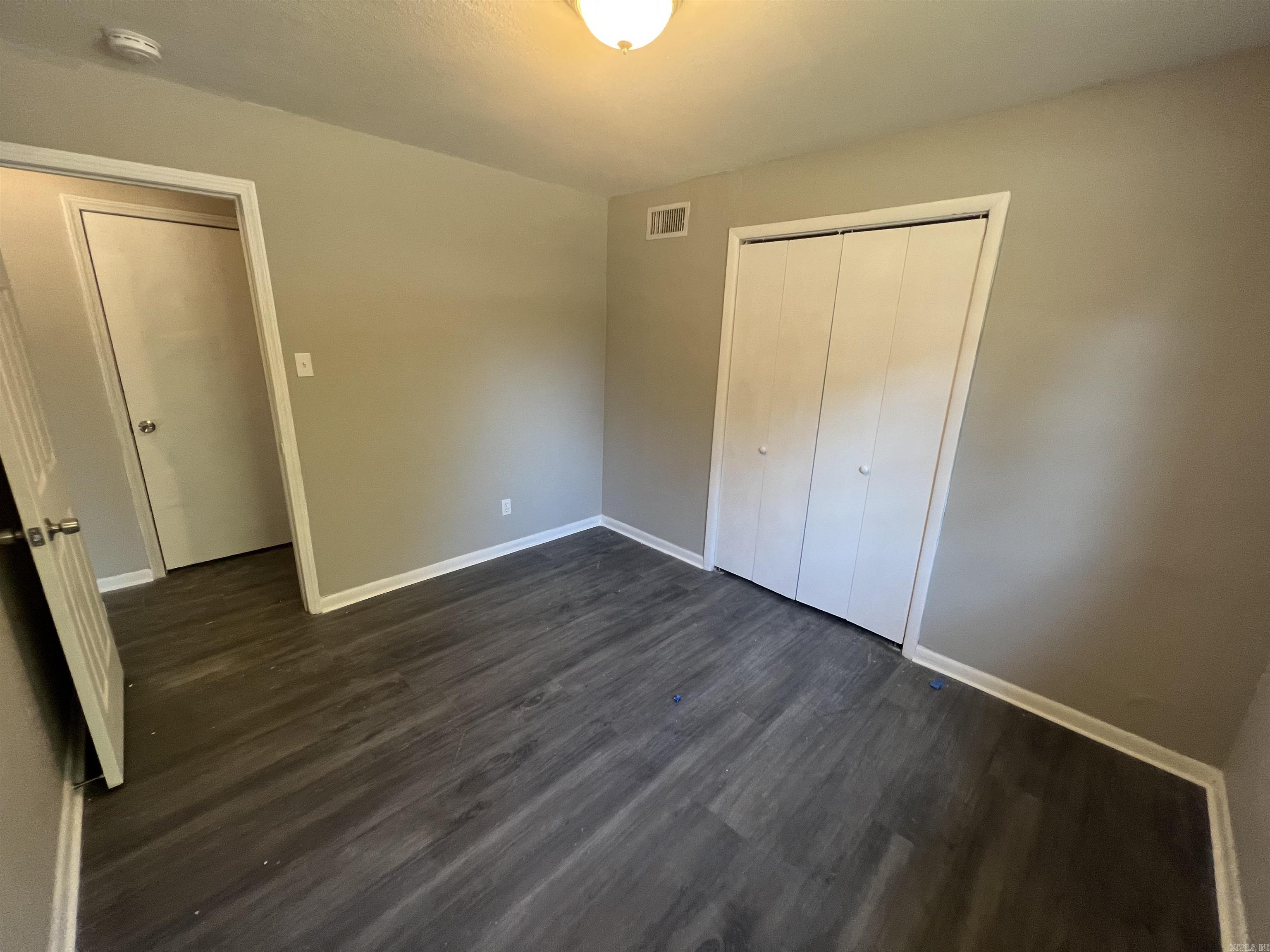 Burnelle Manor - Residential Lease