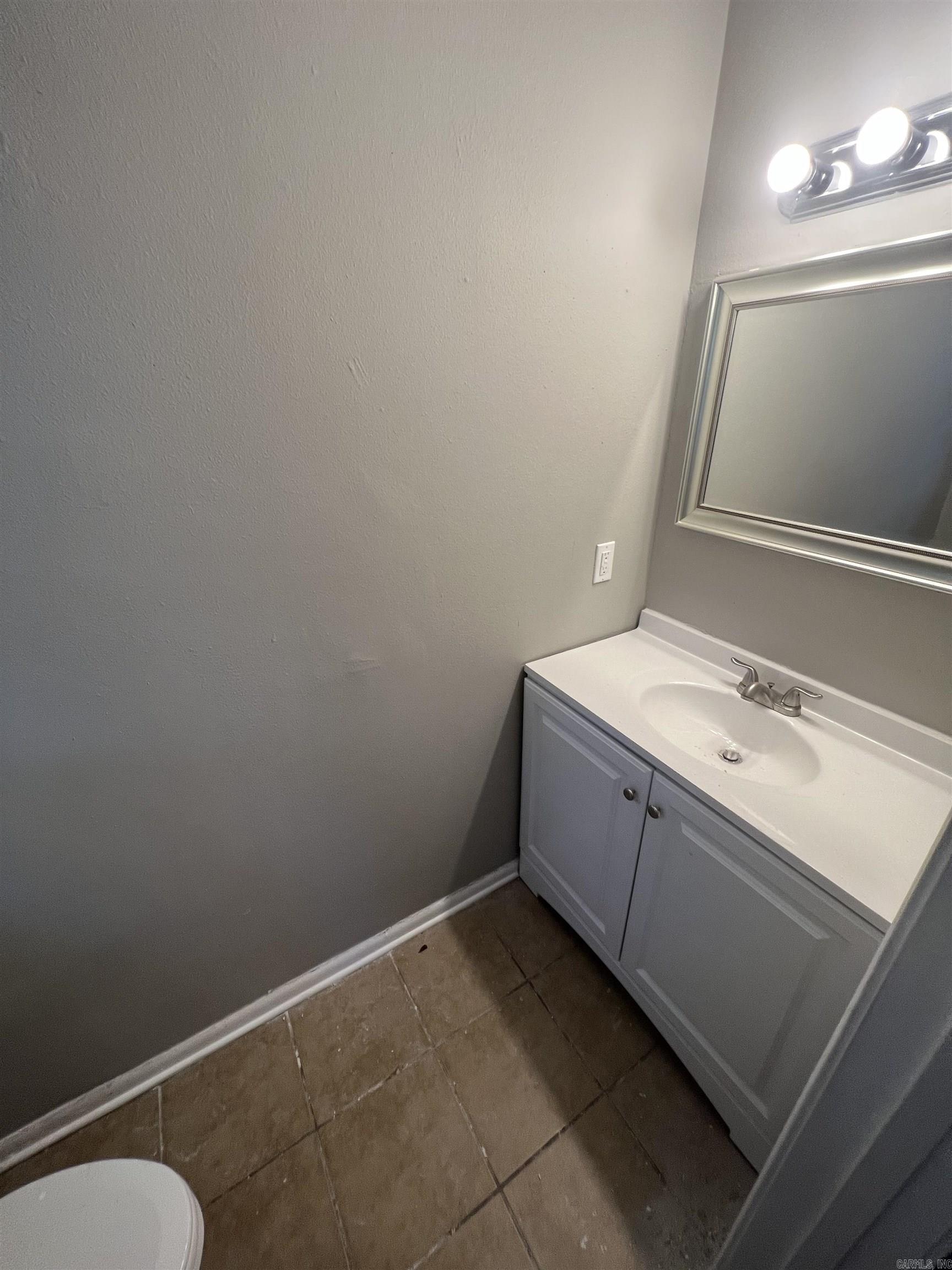 Burnelle Manor - Residential Lease