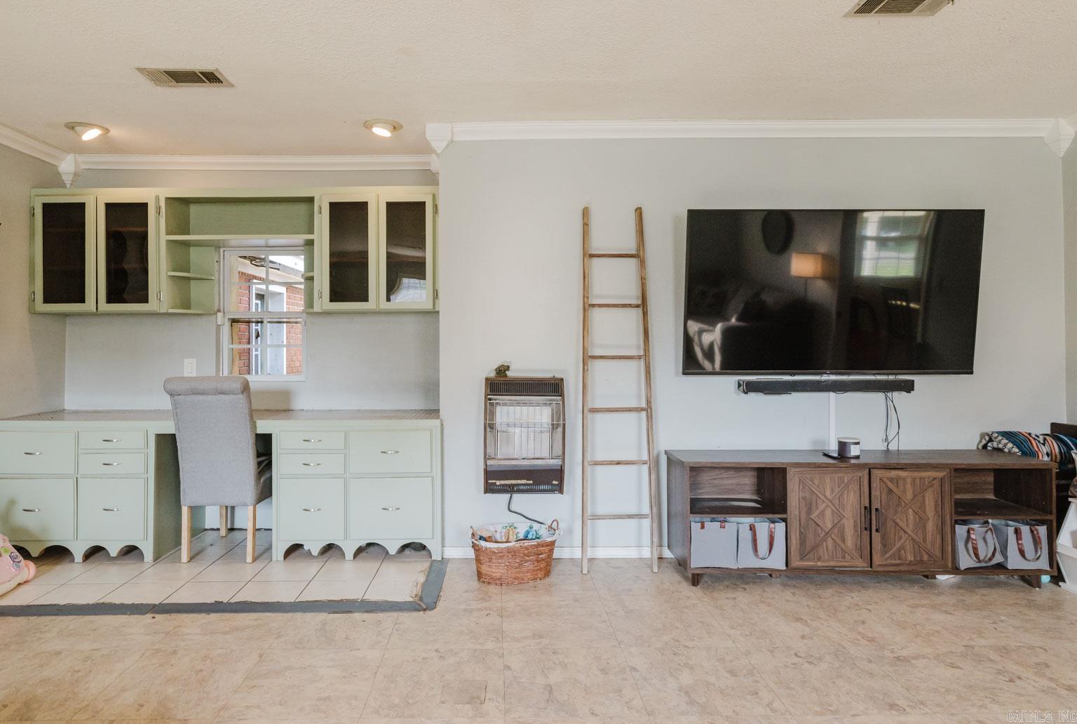 CUSHING MANOR - Residential