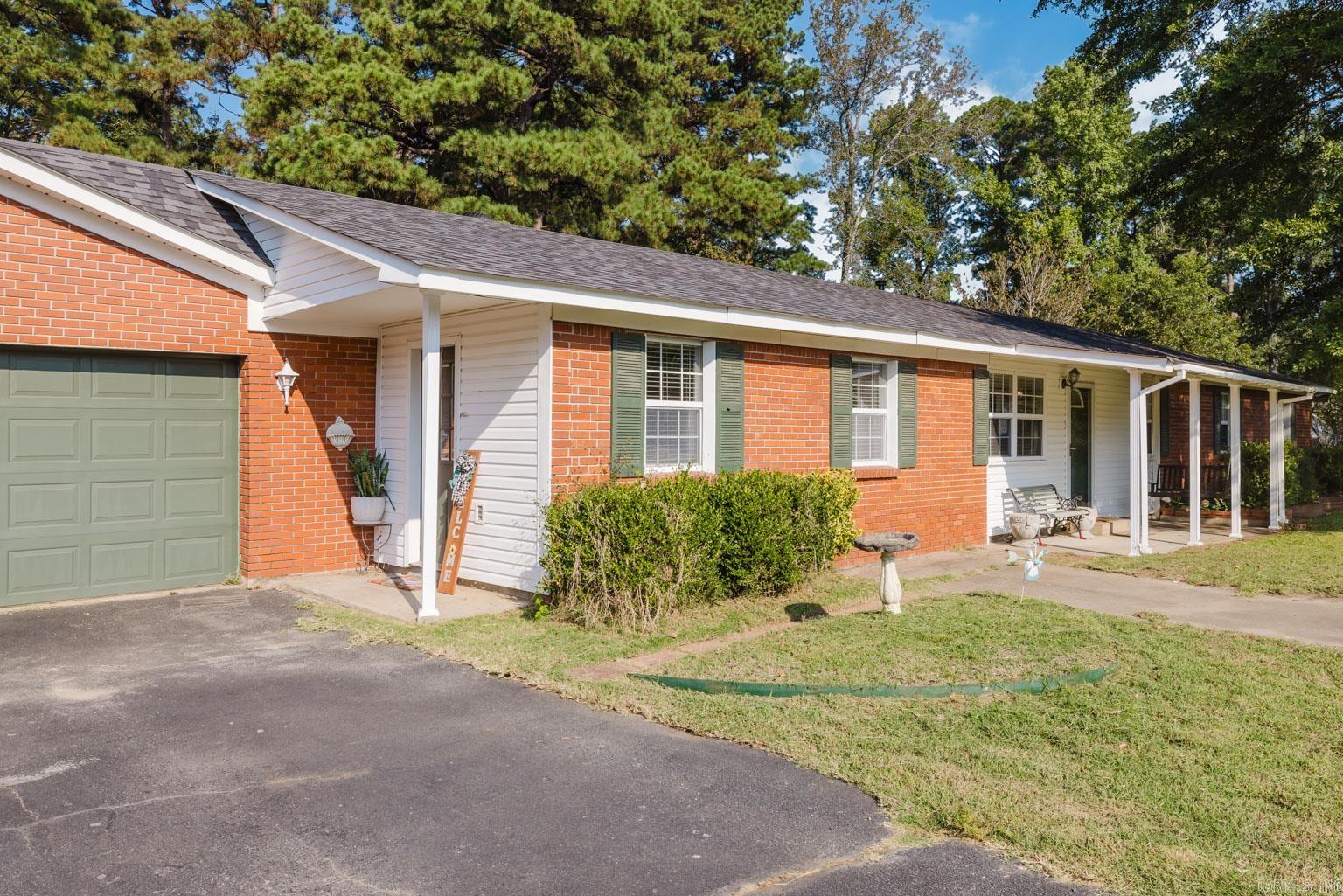 CUSHING MANOR - Residential