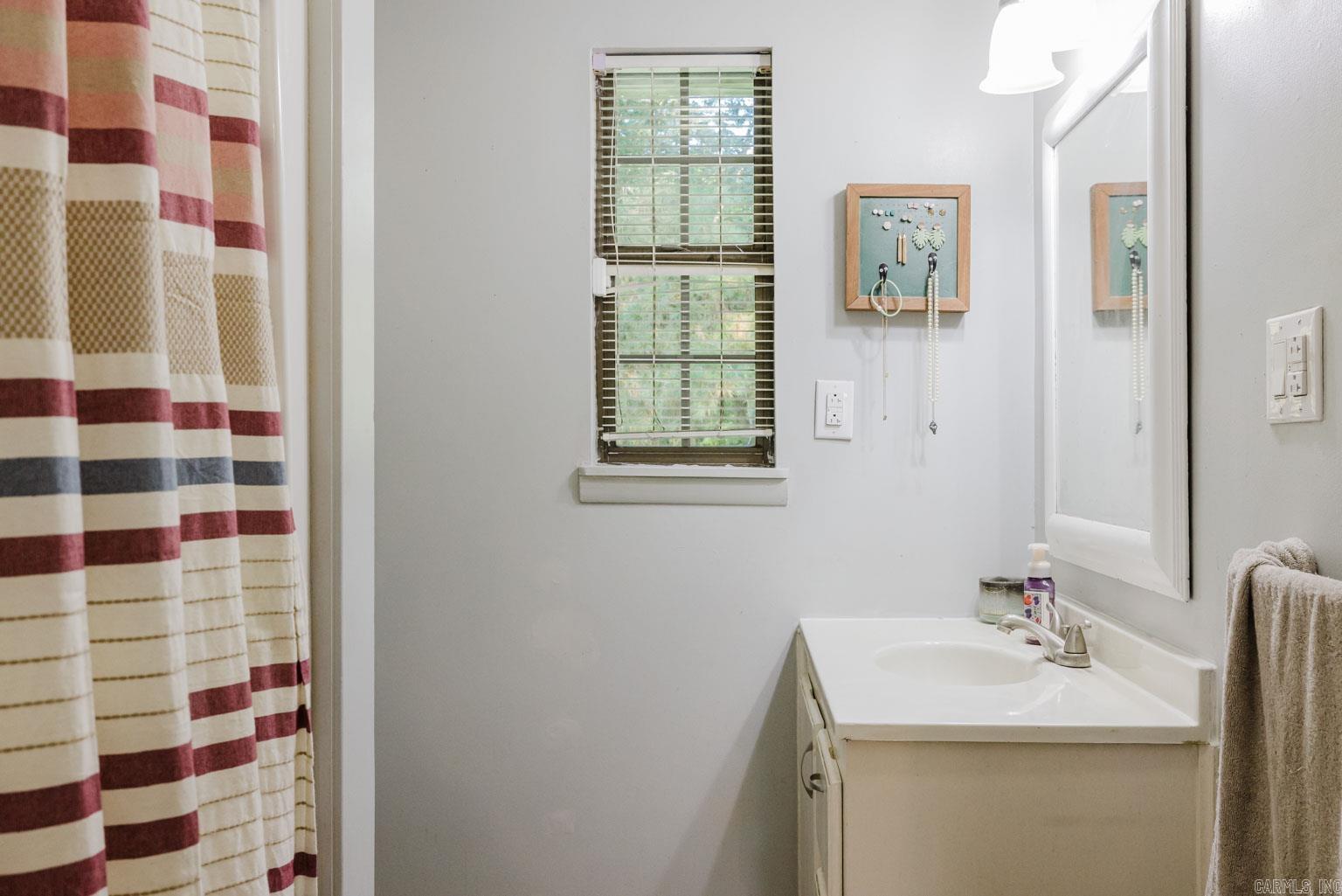 CUSHING MANOR - Residential