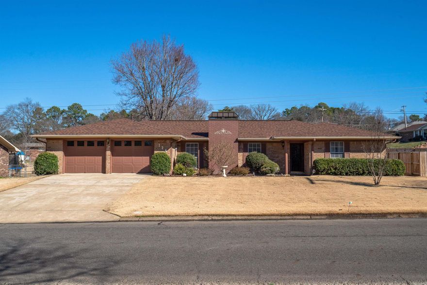 Welcome to this exceptional home located in the vibrant city of Hot Springs, boasting an excellent location with great curb appeal. The moment you arrive, you'll be impressed by the pride of ownership evident in every detail. This well-maintained 3-bedroom, 2-bathroom home also features an office, providing flexibility to suit your lifestyle needs. Step inside to discover a beautifully updated interior, highlighted by wood floors that add warmth and character. The kitchen is a chef's delight, boasting all newer appliances and plenty of counter space for meal preparation. The addition of a tankless hot water heater ensures convenience and efficiency, while granite countertops in both the kitchen and bathrooms add a touch of luxury. Gather around the beautiful fireplace with gas logs in the large great room, perfect for cozy evenings with family and friends. For outdoor enjoyment,retreat to the screened-in patio overlooking the fenced backyard, complete with a new 10x16 storage building for added convenience. Other notable features of this home include as sprinkler system to keep the lawn lush and green, as well as a newer roof for peace of mind. Subject to Probate Court approval.