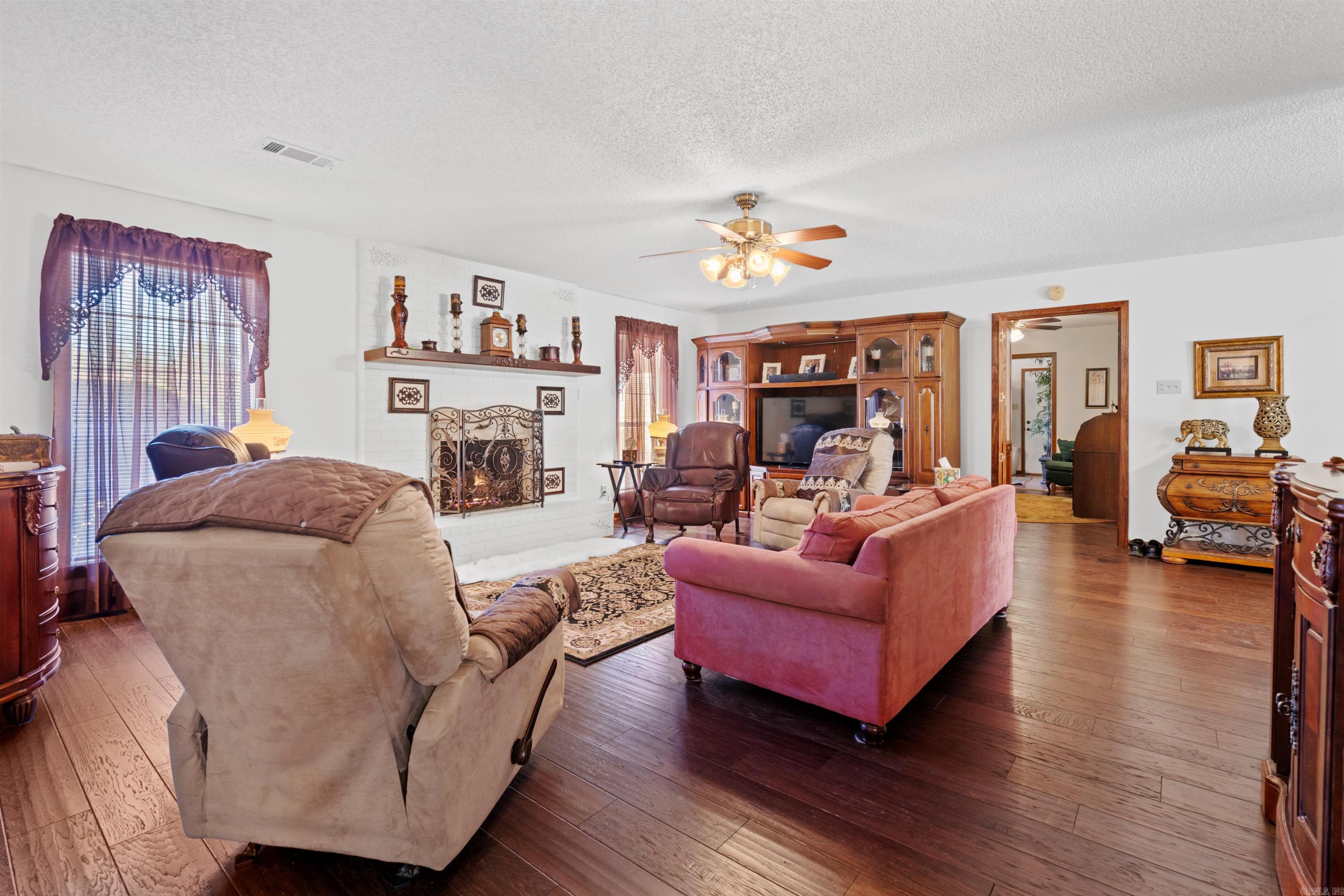 VILLAGE SOUTH - Residential