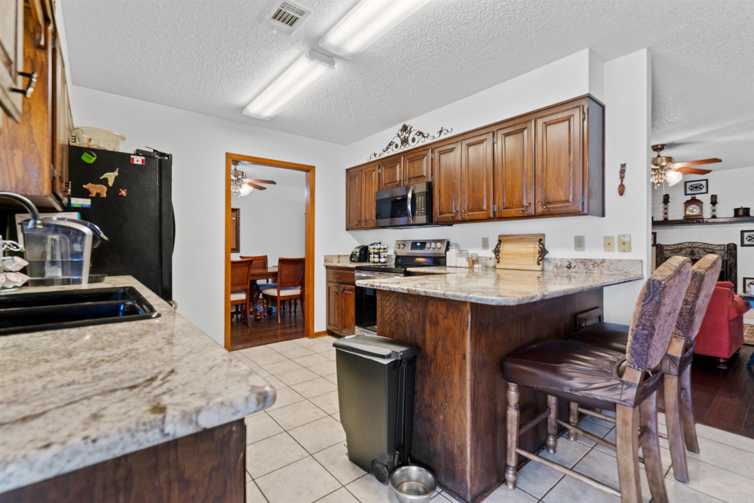 VILLAGE SOUTH - Residential