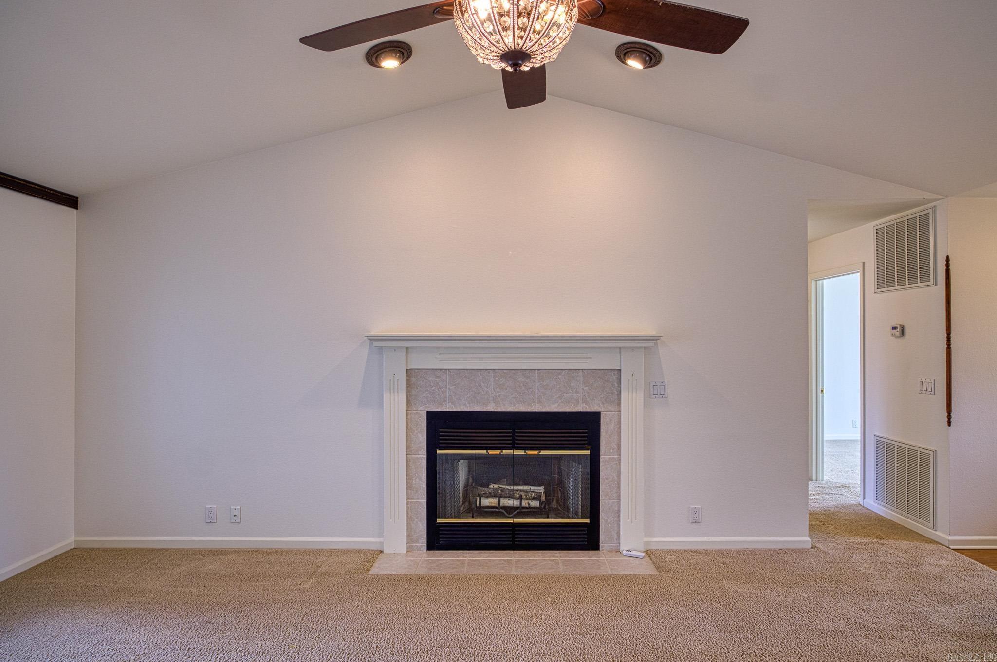 MAGELLAN COURTS - Residential