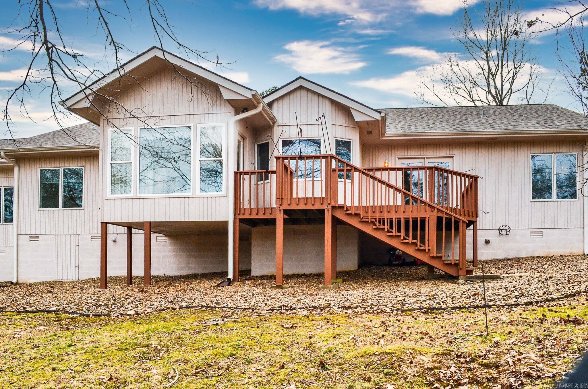 MAGELLAN COURTS - Residential