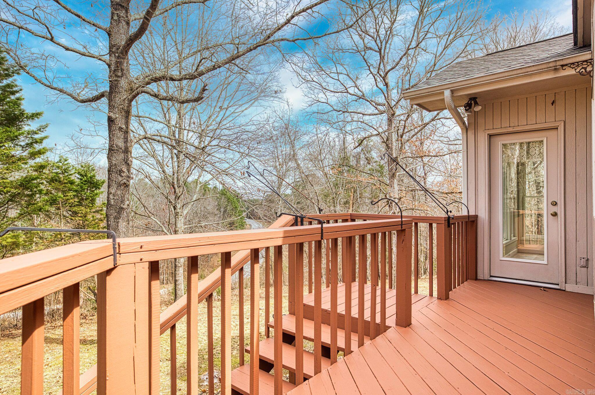 MAGELLAN COURTS - Residential