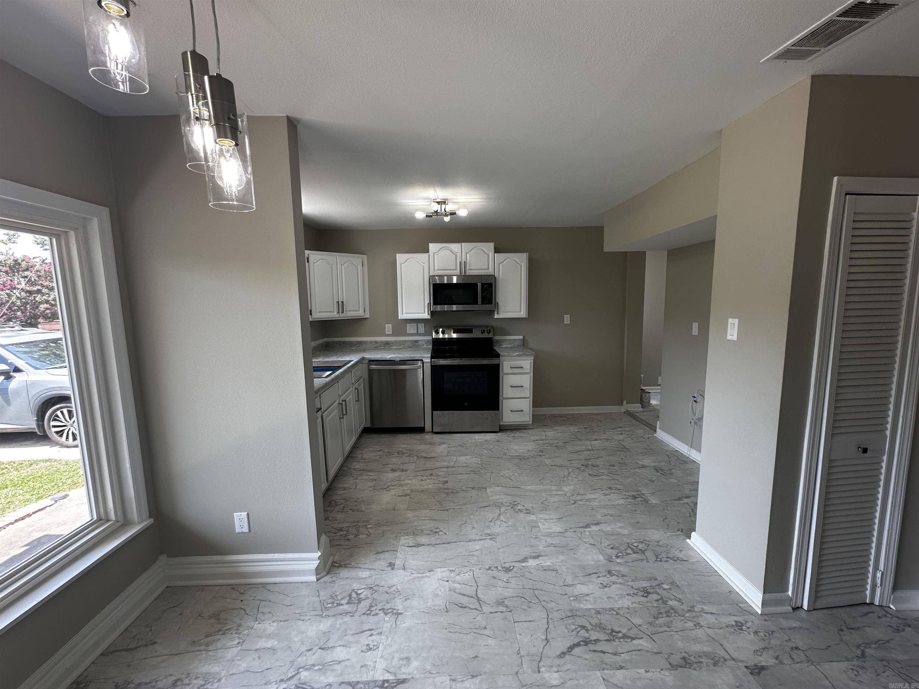 CHERRY & COX - Residential