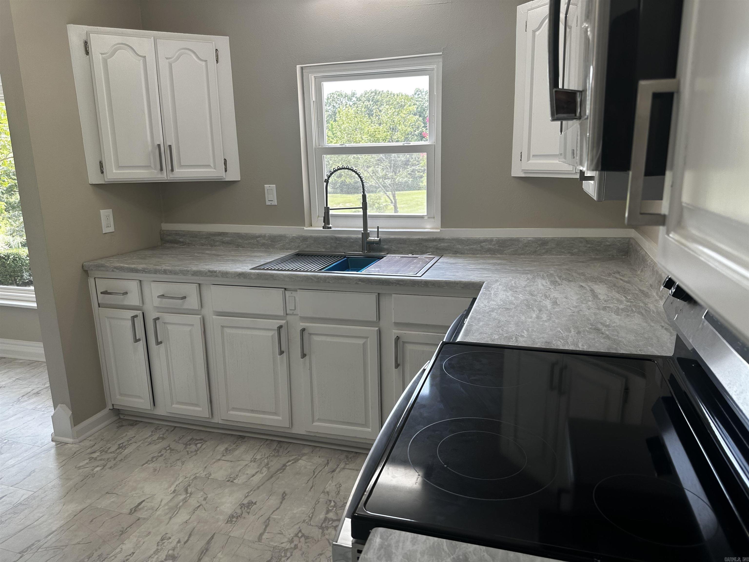 CHERRY & COX - Residential