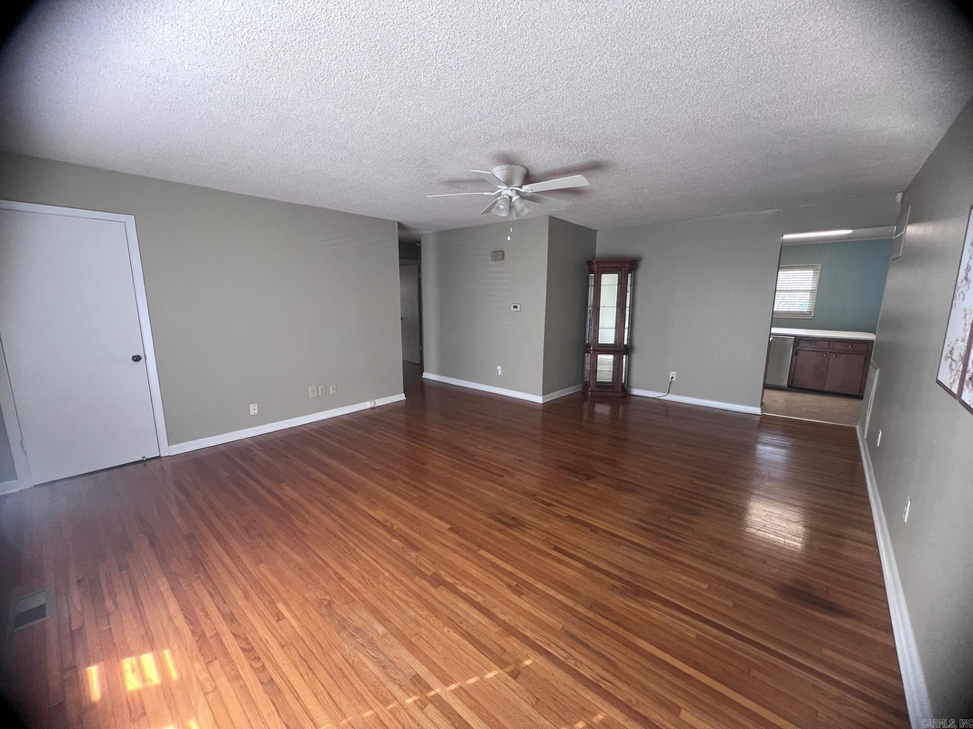 BROOKFIELD - Residential