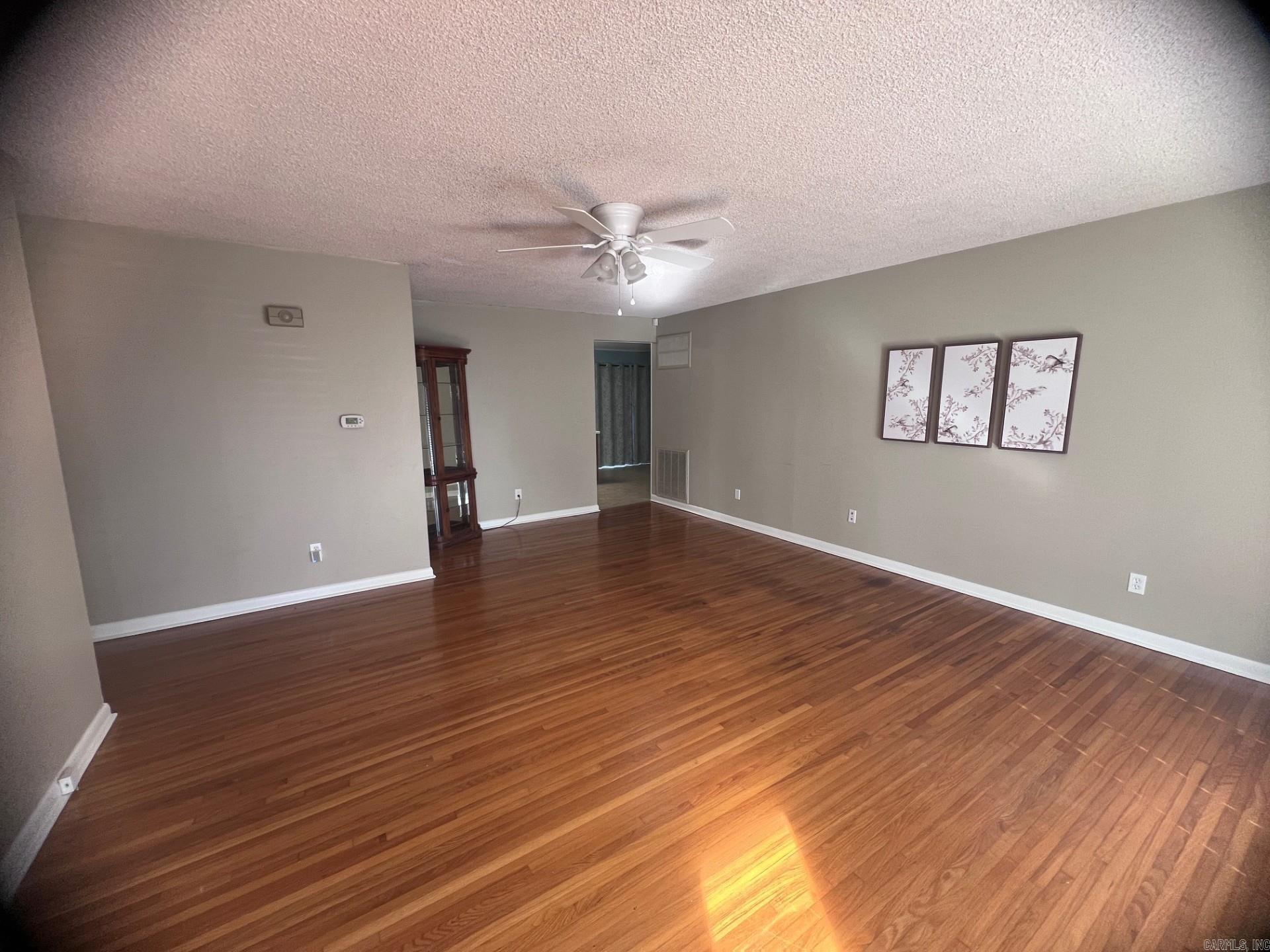 BROOKFIELD - Residential