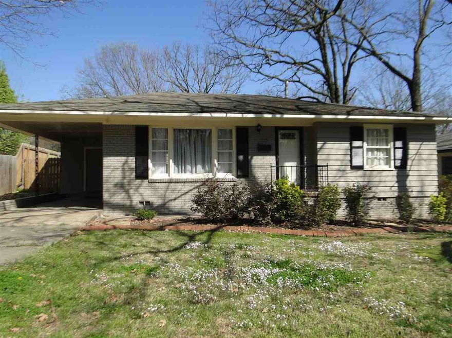 This Hillcrest home is ready to move right in. Hardwood flooring everywhere except tile in kitchen. New lighting, fresh paint. The totally updated kitchen with lovely tiled backsplash has new appliances including smooth surface range, built in microwave, dishwasher and disposal. Nice laundry room, fenced backyard, large patio. Outside storage.