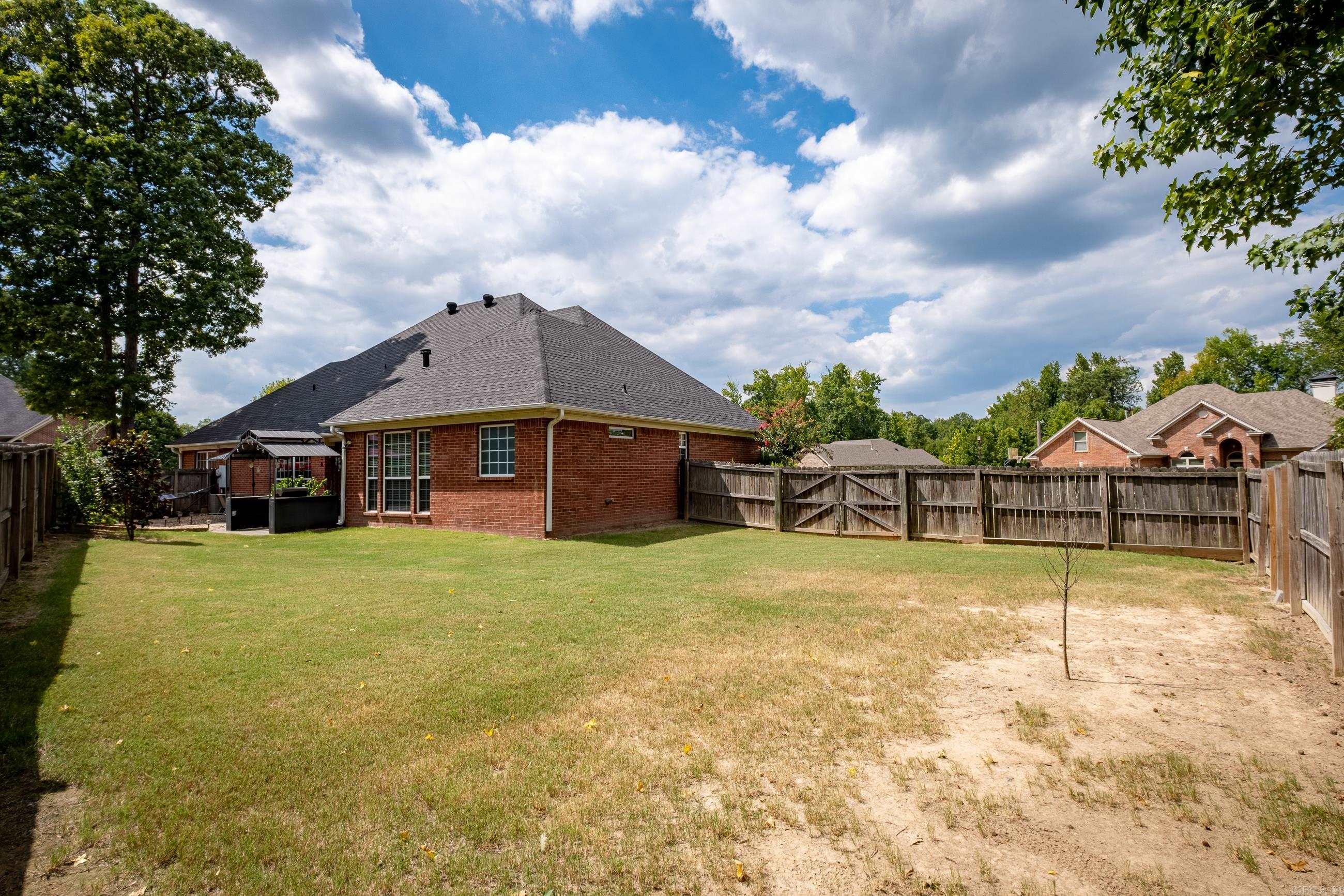 MAUMELLE VALLEY ESTATES - Residential