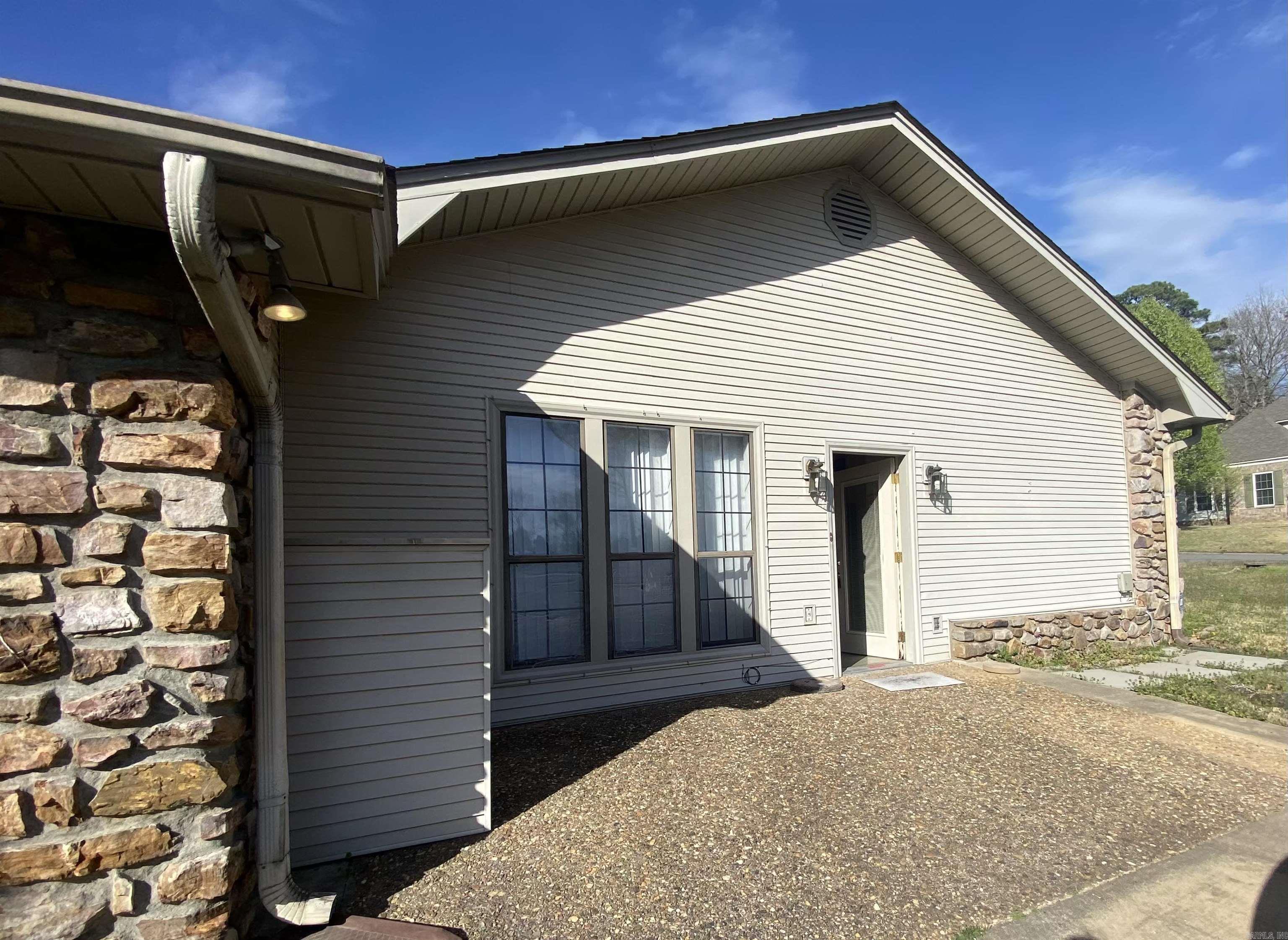 Meadowbrook B - Residential