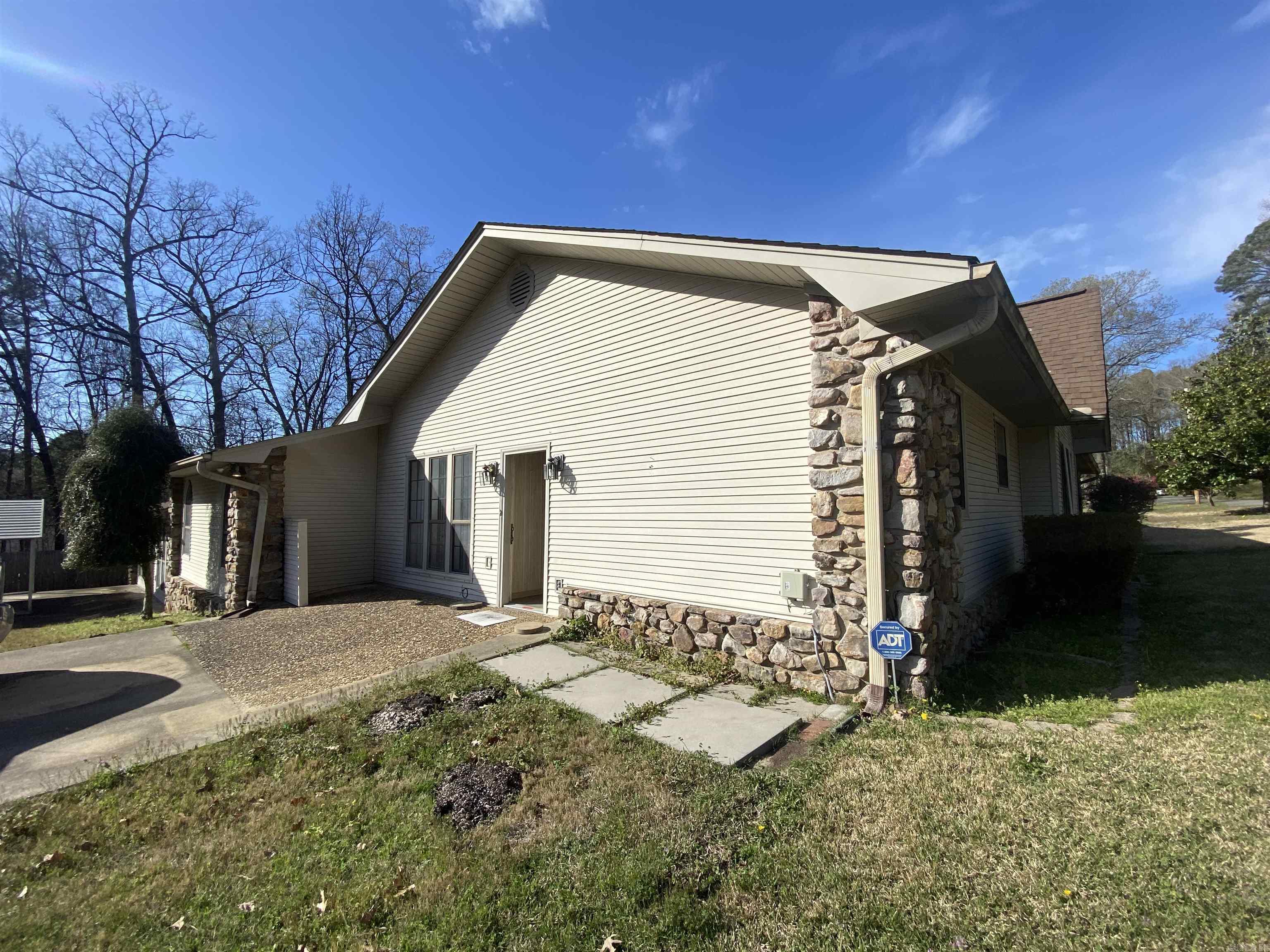 Meadowbrook B - Residential