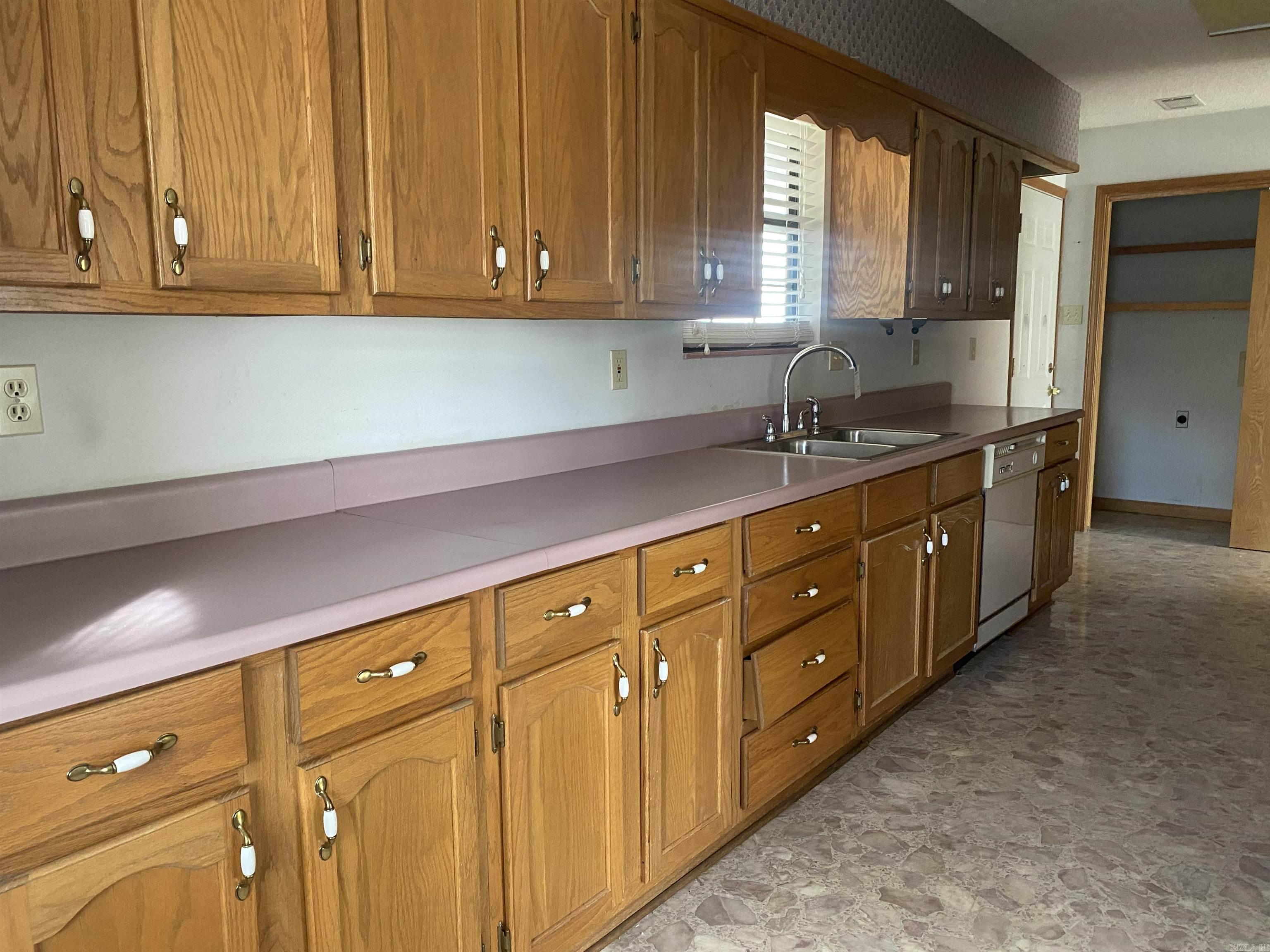 Meadowbrook B - Residential